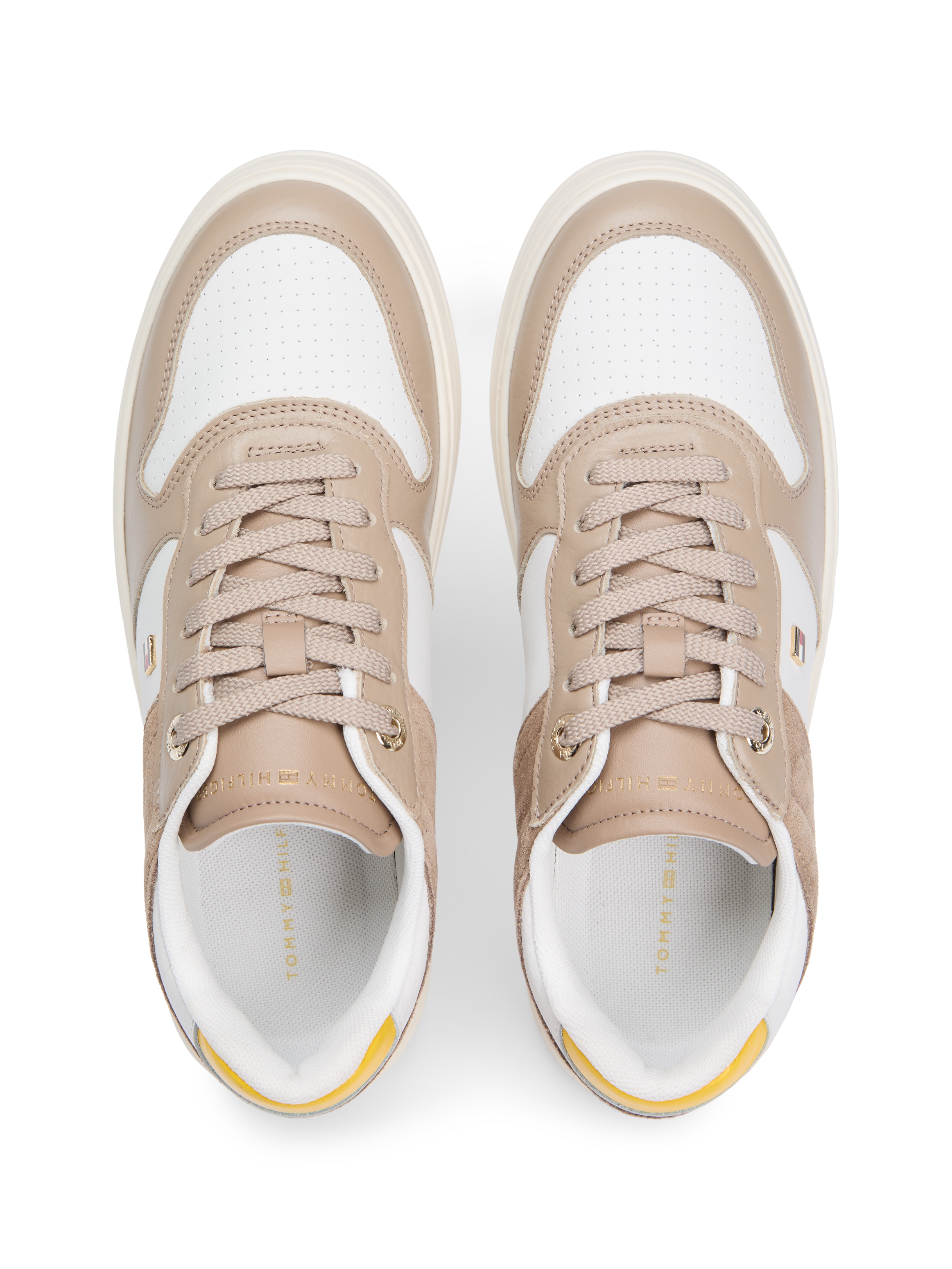 Tommy Hilfiger Plateausneaker »TH SPORTY CUPSOLE TUMBLED LTR«  , Freizeitschuh, Halbschuh, Schnürschuh mit Kontrastbesätzen