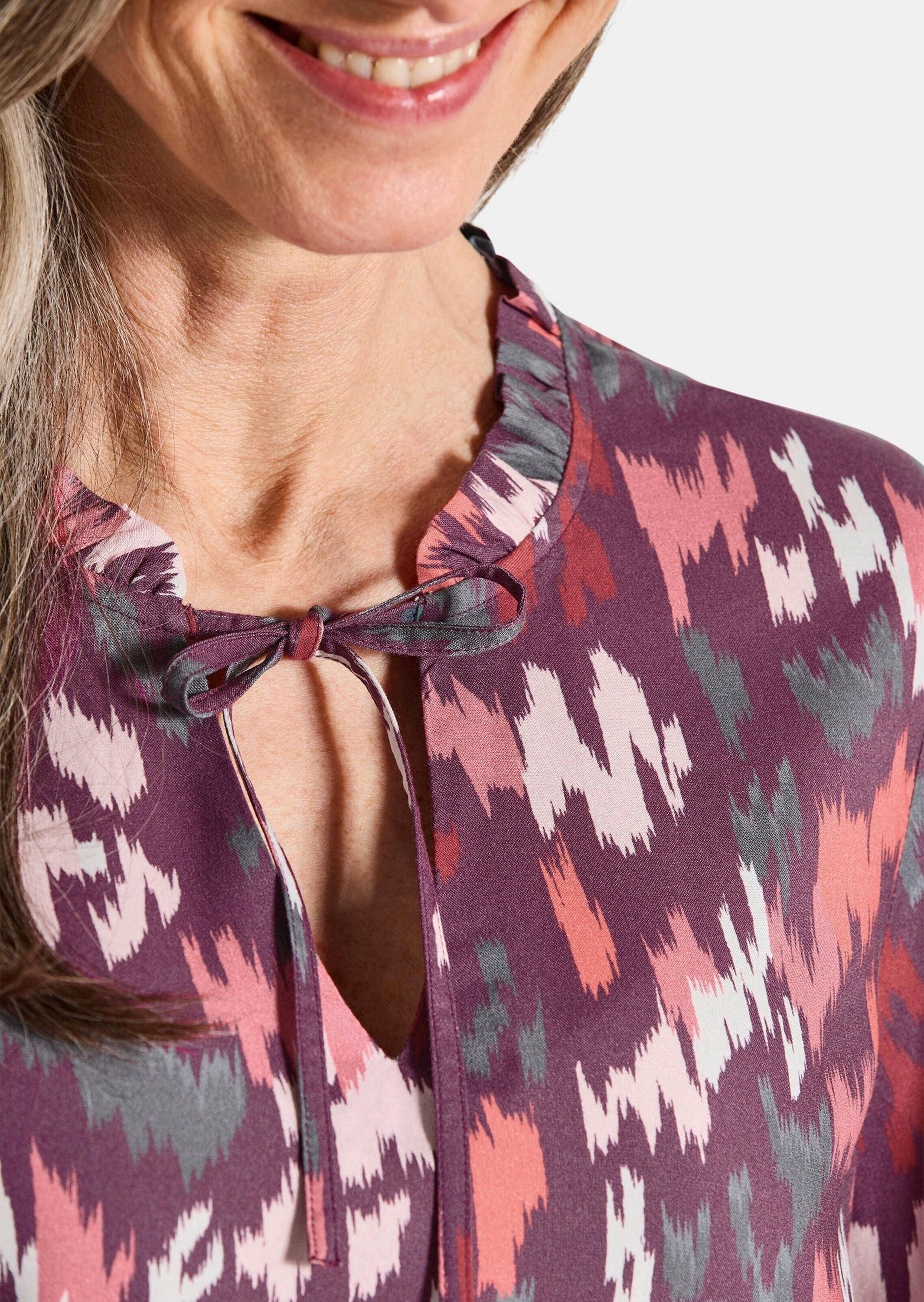 GOLDNER Schlupfbluse »Viskose-Bluse mit Rüschen«