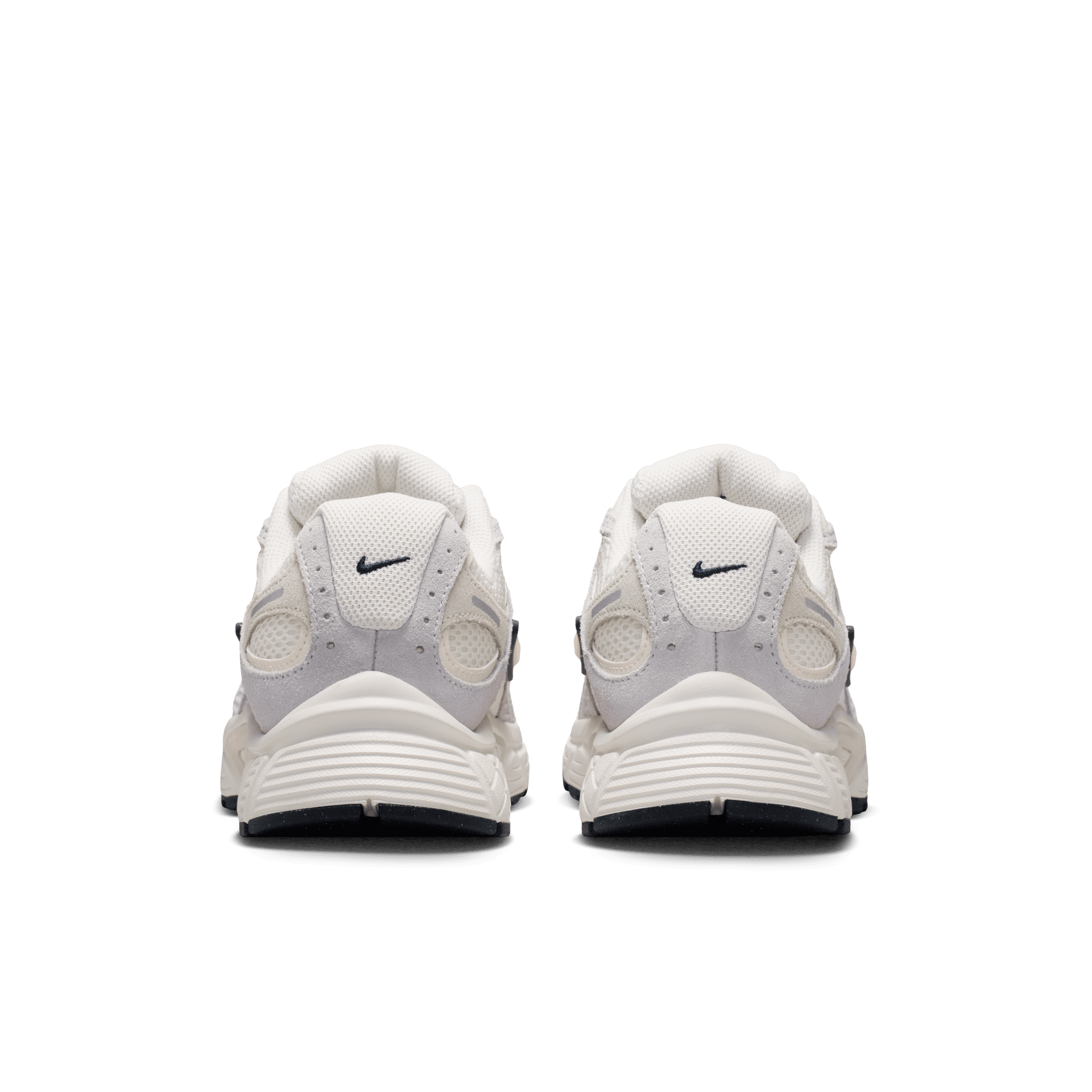 Nike Sportswear Sneaker »V5 RNR Suede«  inspiriert vom Design des Y2K Nike Vomero 5