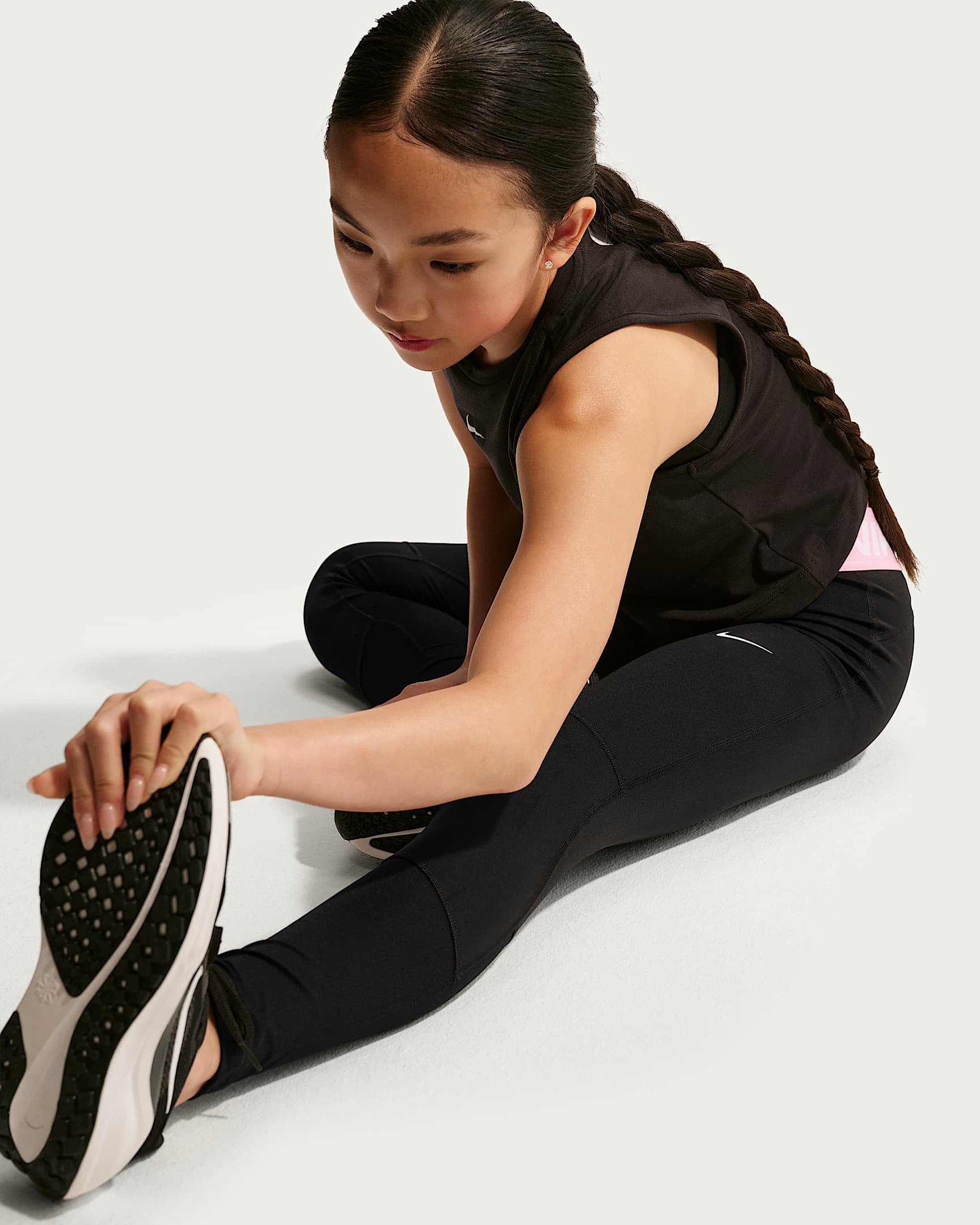 Nike Leggings »G NP LEGGING«  mit Logodruck und Logoschriftzügen, besonders elastische Passform