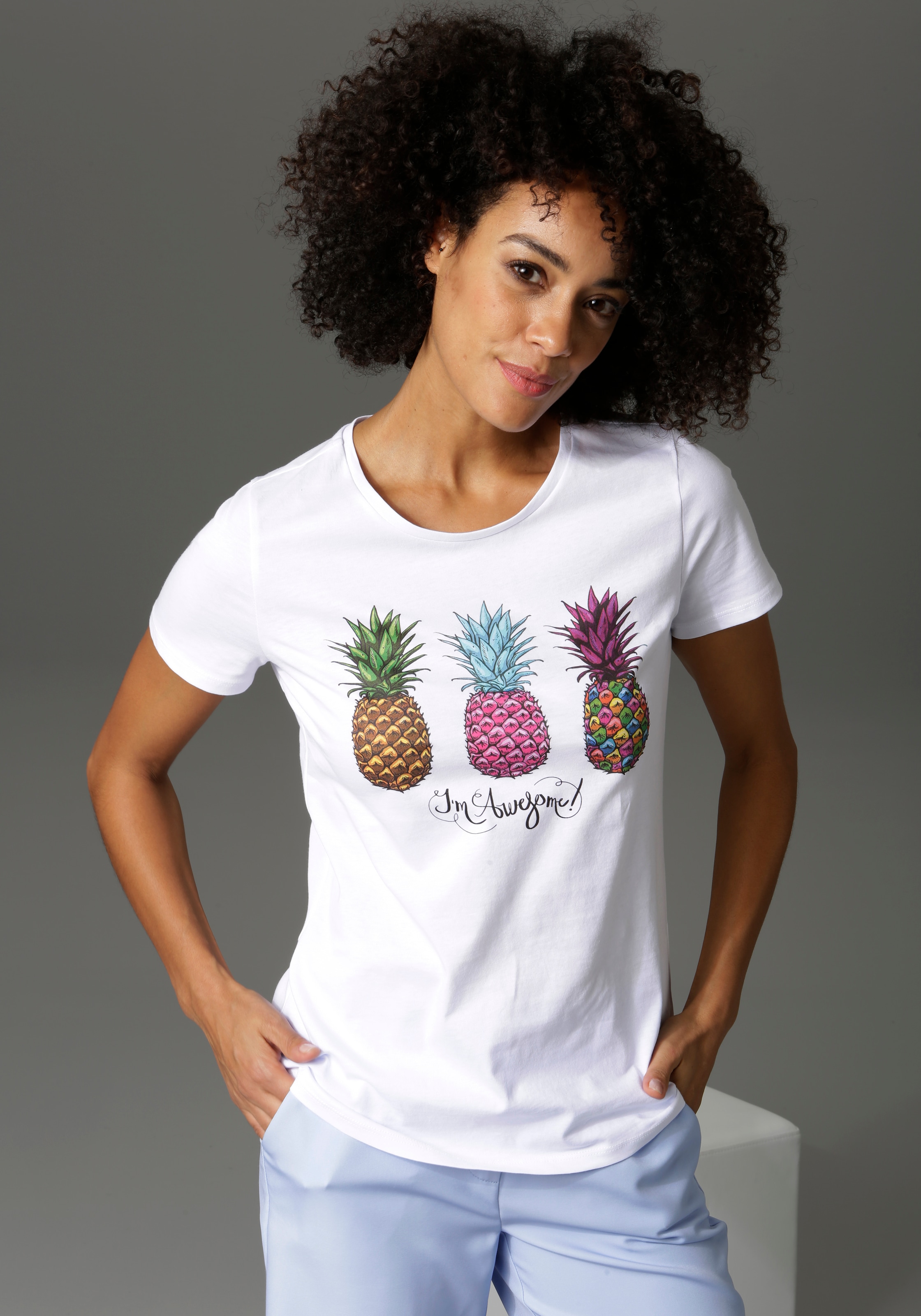 Aniston CASUAL T-Shirt, mit 3 bunten Ananas bedruckt kaufen