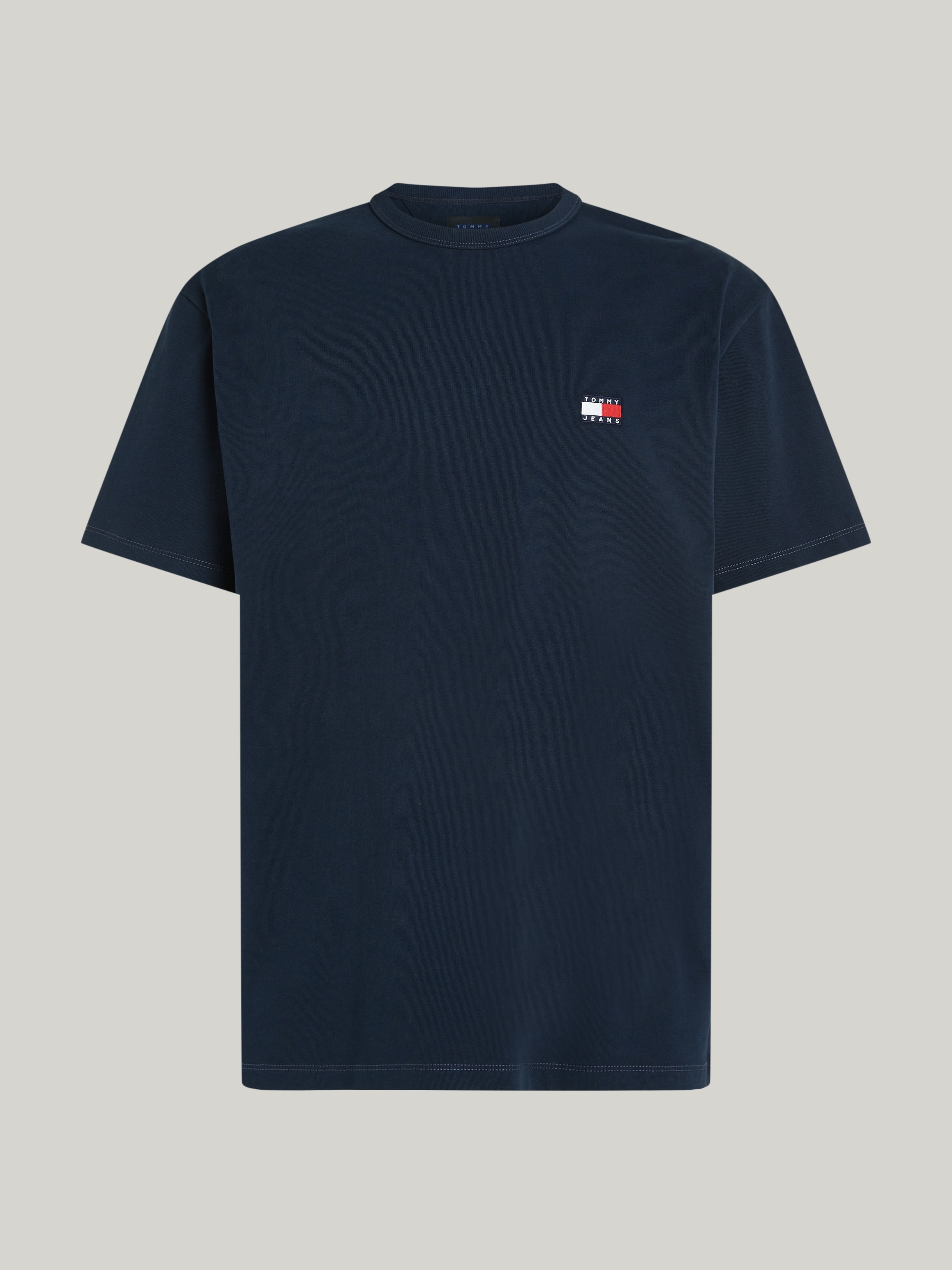 Tommy Jeans T-Shirt »TJM REG BADGE TEE EXT«, mit Rundhalsausschnitt