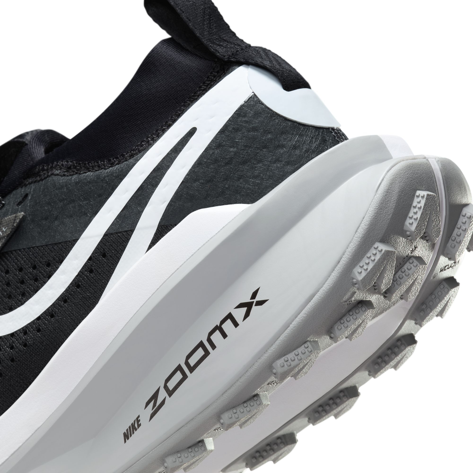 Nike Trailrunningschuh »ZOOMX ZEGAMA TRAIL 2«  griffige Sohle für Grip im Trail