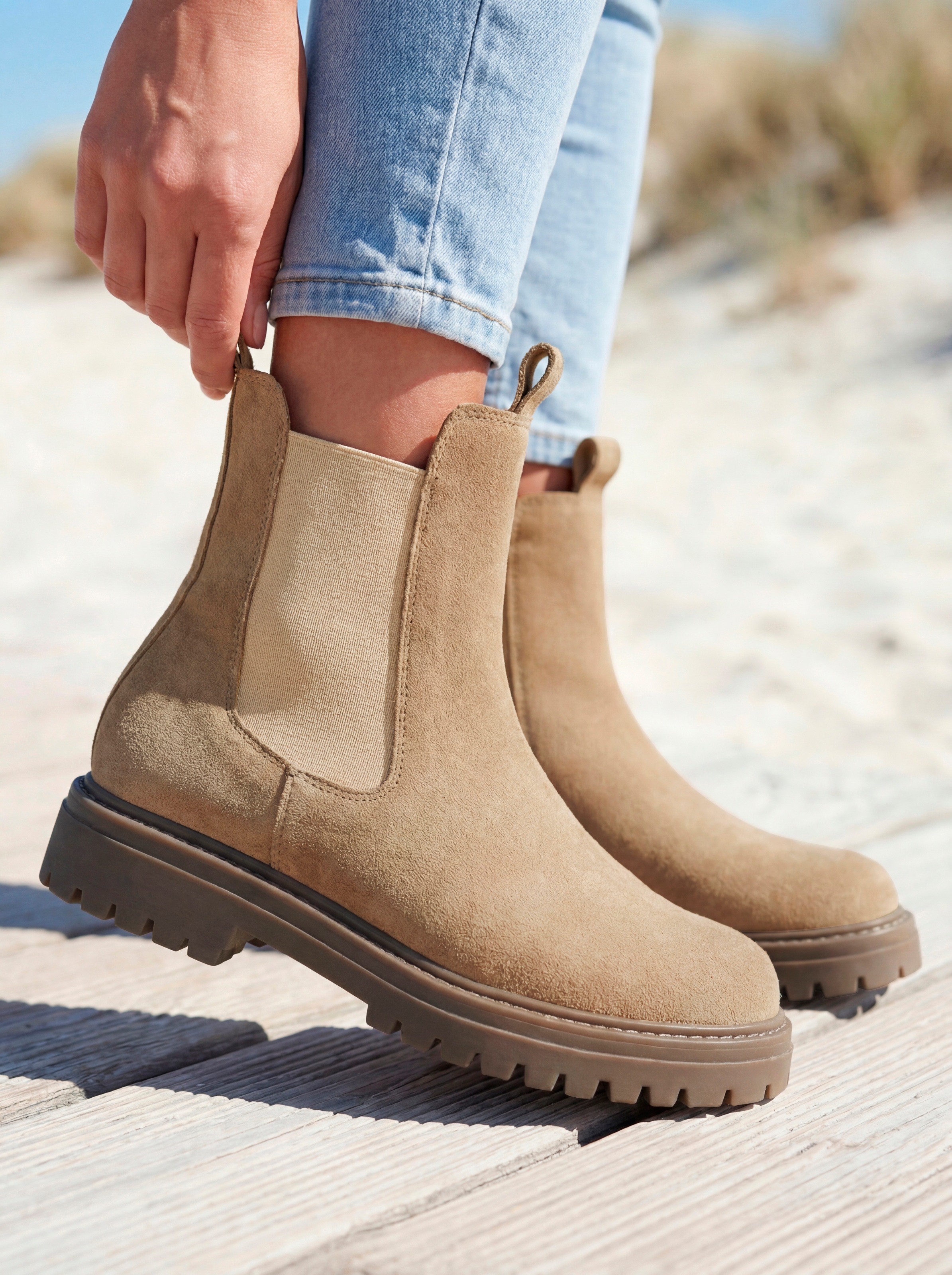 Elbsand Stiefelette »Schlupfstiefel, Bikerboots, Sommerstiefelette, Lederstiefelette«  Chelseaboots aus weichem Leder mit Stretch-Einsätzen