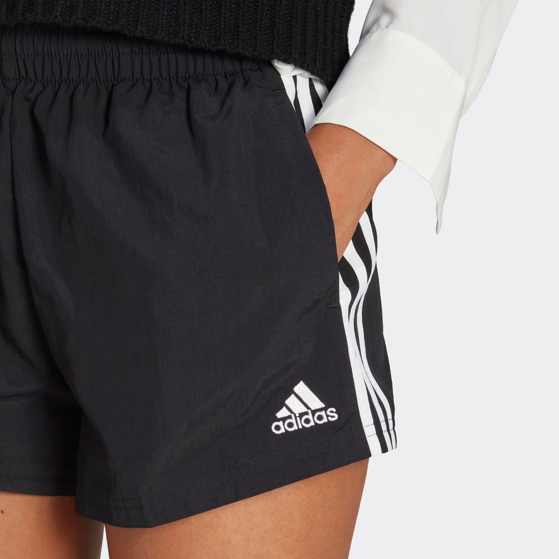 adidas Sportswear Shorts »ESSENTIALS 3-STREIFEN WOVEN«, (1 tlg.)