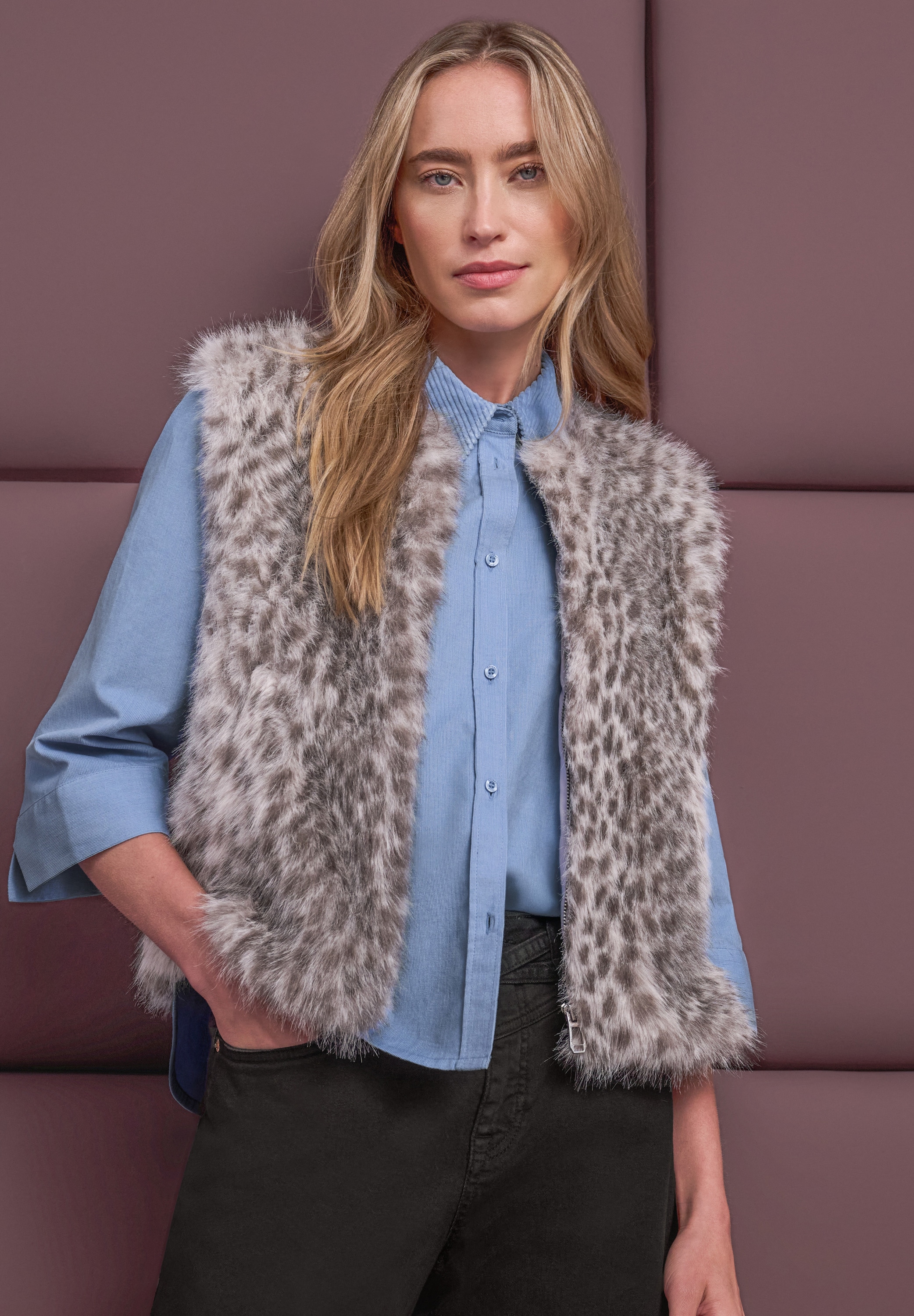 STREET ONE Fellimitatweste mit Zipper, Animalmuster