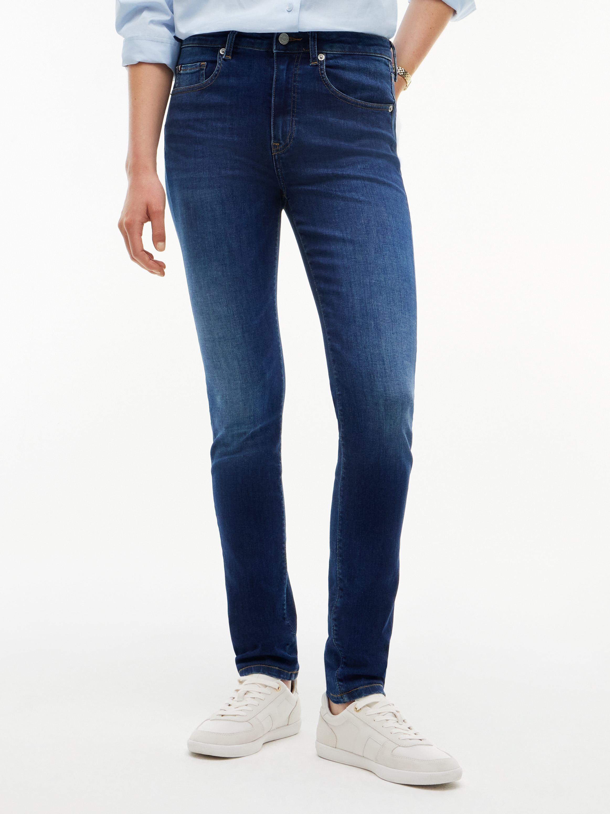 Tommy Hilfiger Skinny-fit-Jeans »COMO Skinny RW ACE mit Logo-Badge und knöchellangem Schnitt« Baumwollmischung, skinny fit