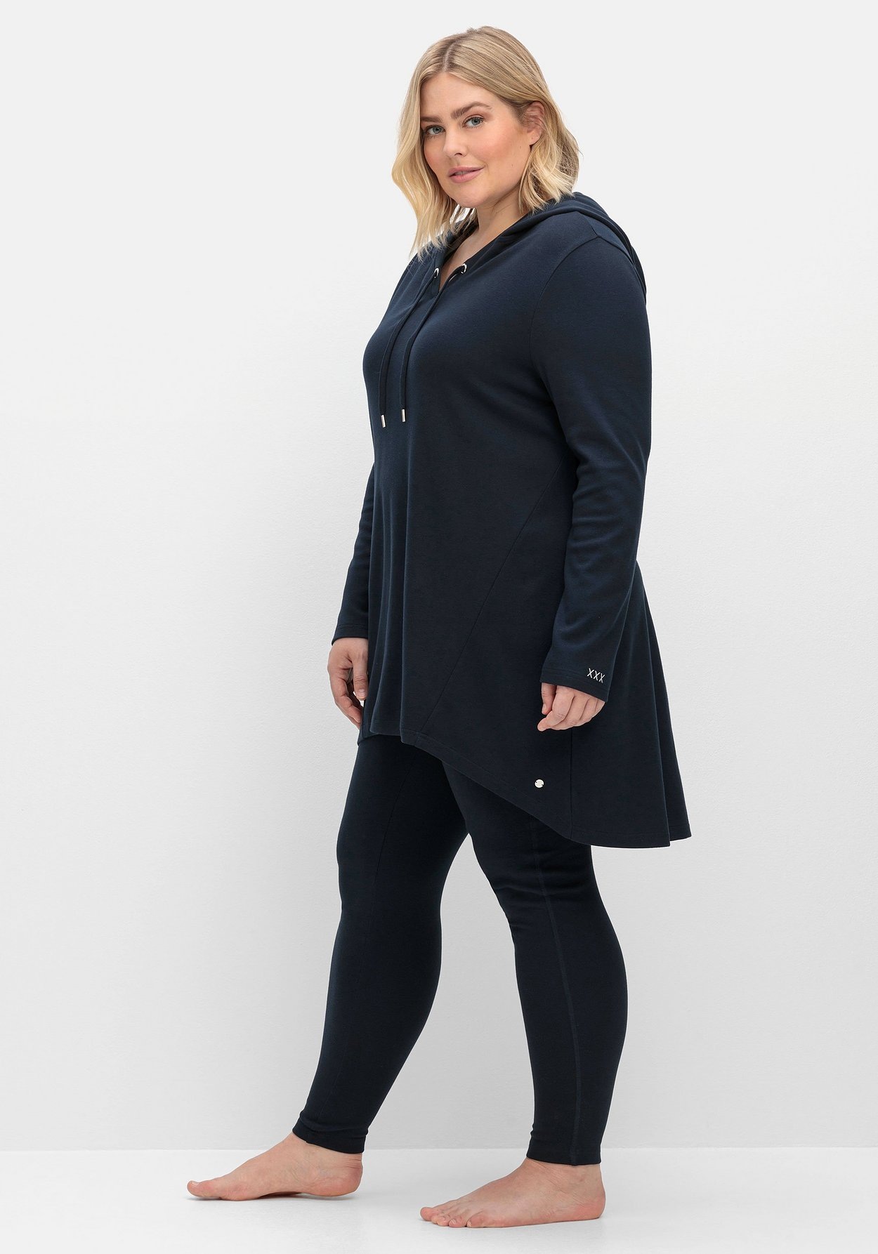 Sheego Relaxanzug »2-tlg. Relaxanzug bestehend aus Longshirt und Leggings«