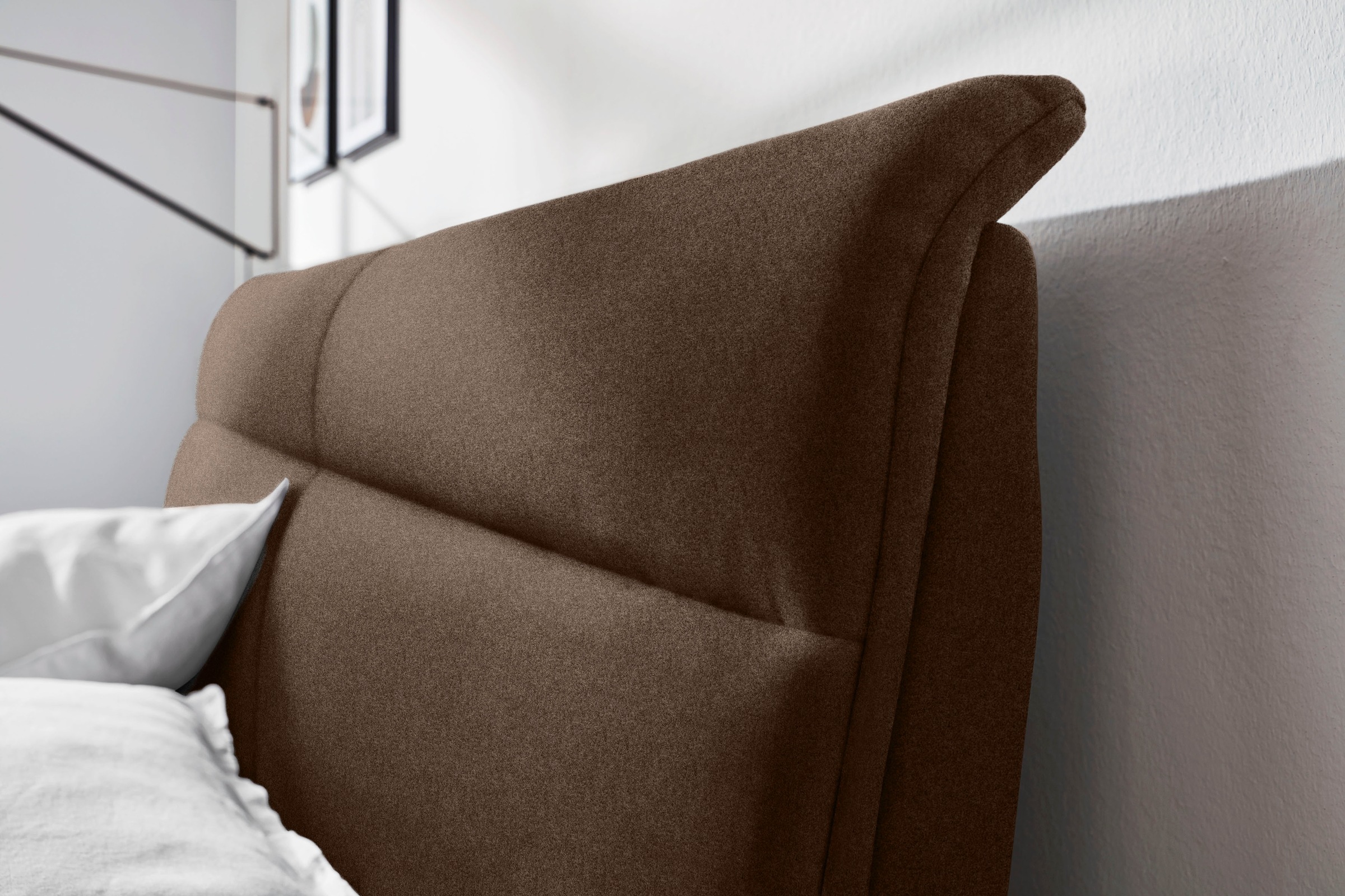 Birkenstock Boxspringbett »Arran«, Schwebeoptik, Kopfteil mit horizontaler Steppung, Kopfteilhöhe 125 cm