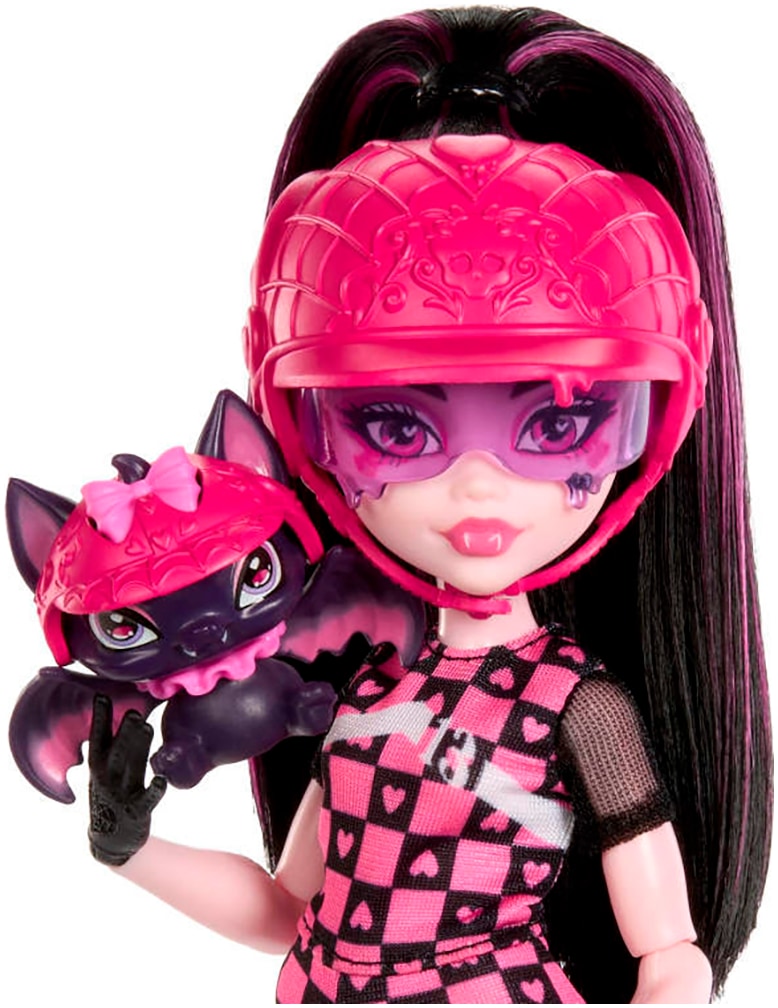 MonsterHigh™ Anziehpuppe »Draculaura, Count Fabulous«, mit Vampastic Scooter