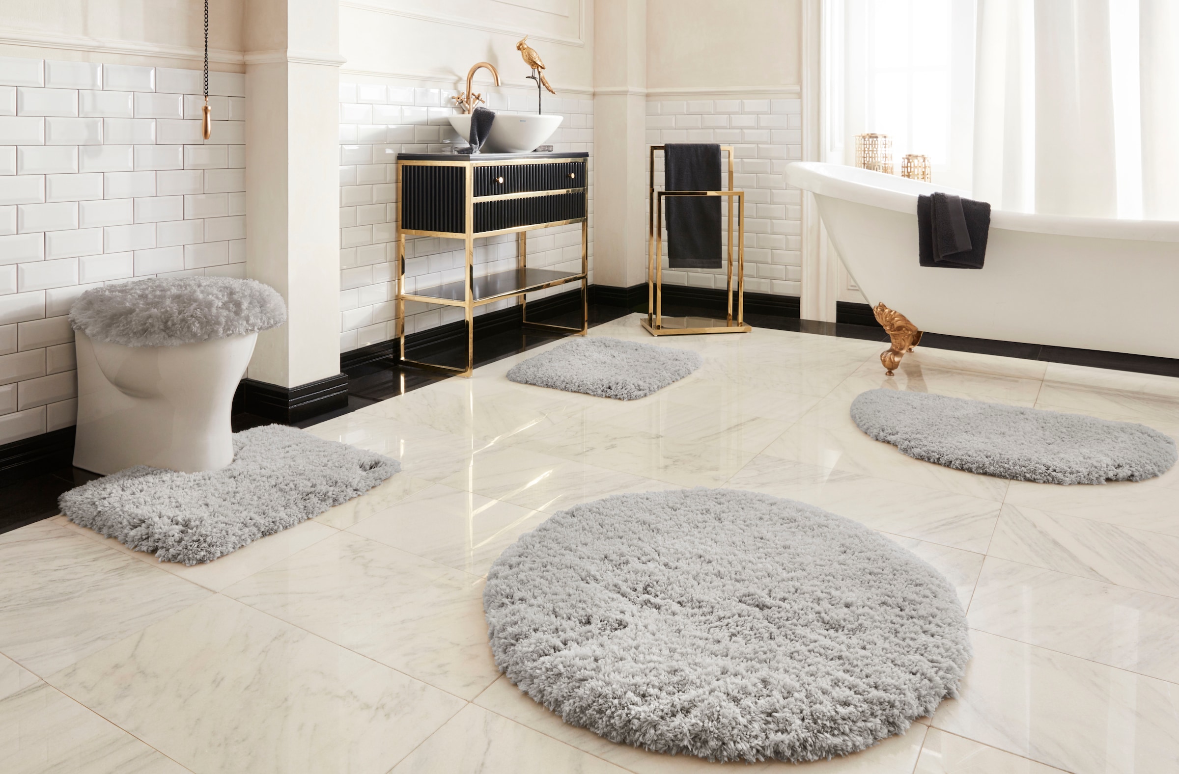 Guido Maria Kretschmer Home&Living Badematte »Micro exclusiv, Badvorleger, Badezimmer Teppich«, rutschhemmend beschichtet, strapazierfähig-schnell trocknend-fußbodenheizungsgeeignet, Badteppich, Badematten auch als 3 teiliges Set & rund erhältlich