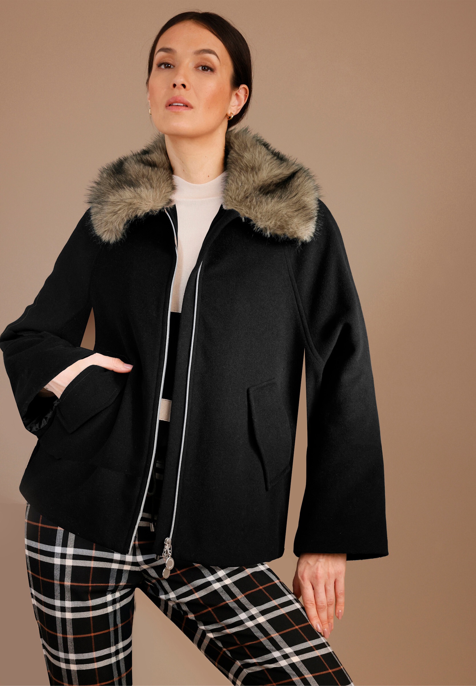 creation L Kurzjacke »Woll-Jacke Wolljacke mit Pelz-Imitat-Kragen« ohne Kapuze
