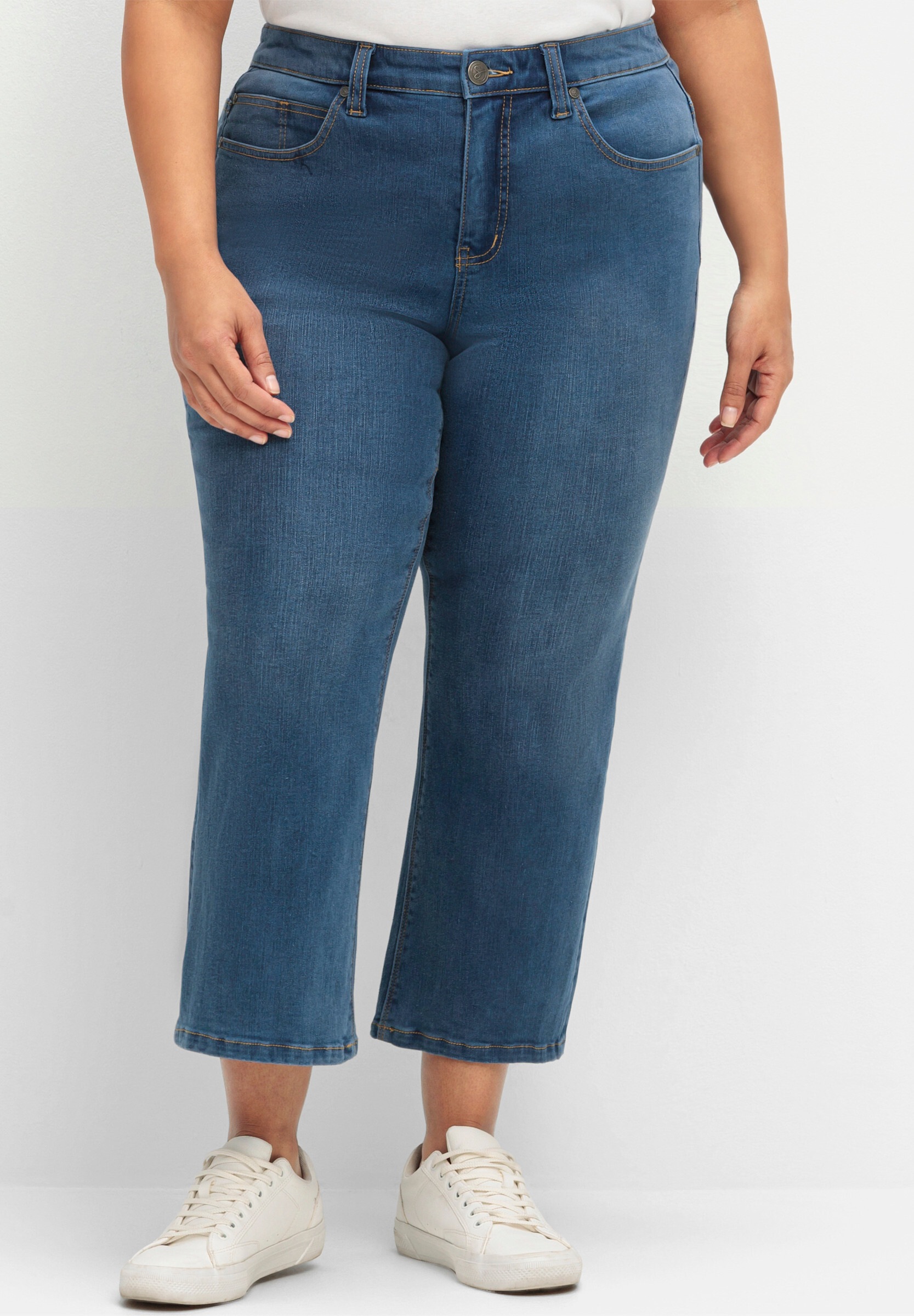 Sheego Bequeme Jeans »Stretch-Jeans Stretch-Jeans in 7/8-Länge, mit Bodyforming-Effekt« in 7/8-Länge, mit Bodyforming-Effekt