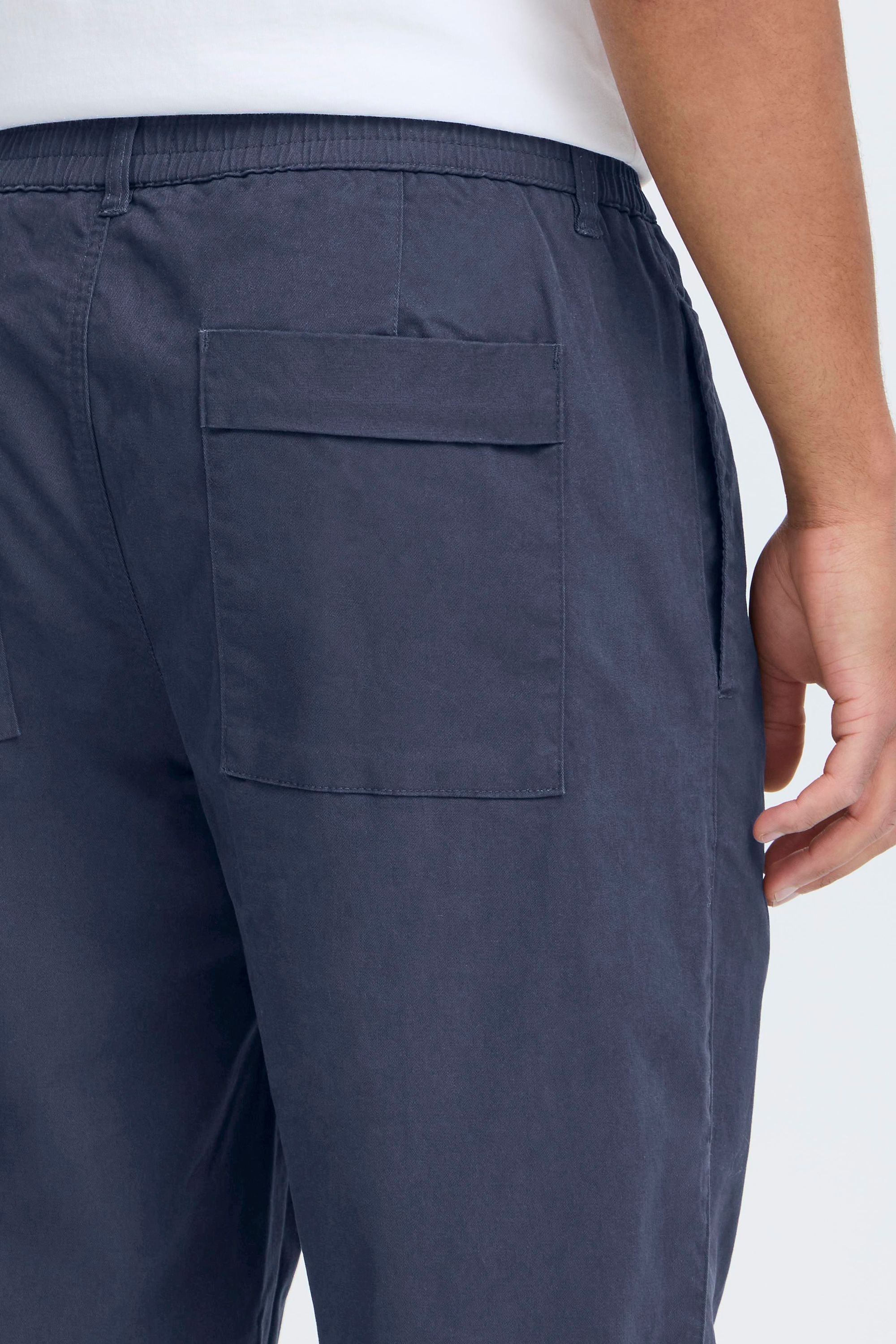 !Solid Chinohose »Chinohose SDLIAM PLEAT ELAST.«