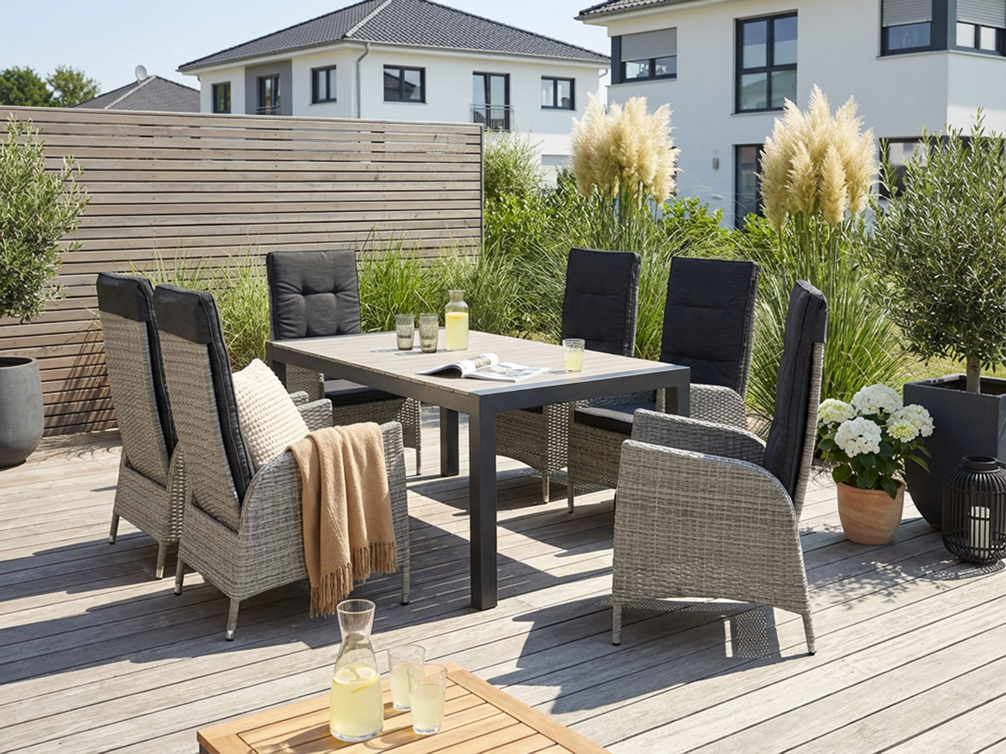 KONIFERA Garten-Essgruppe »Alva« 6x Stuhl, 1x Tisch ausziehbar 205-275 cm, inkl. Auflagen, 13 Stk. tlg. Aluminium, Polyrattan, Rückenlehnen stufenlos verstellbar, Grau