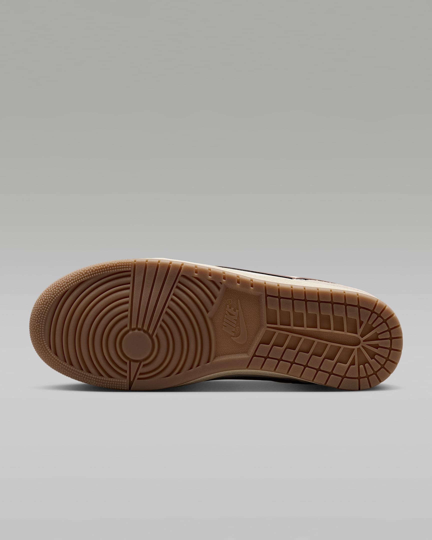Jordan Sneaker »Air Jordan Skyline Low LE«  inspiriert vom Design des Nike Air Jordan 1