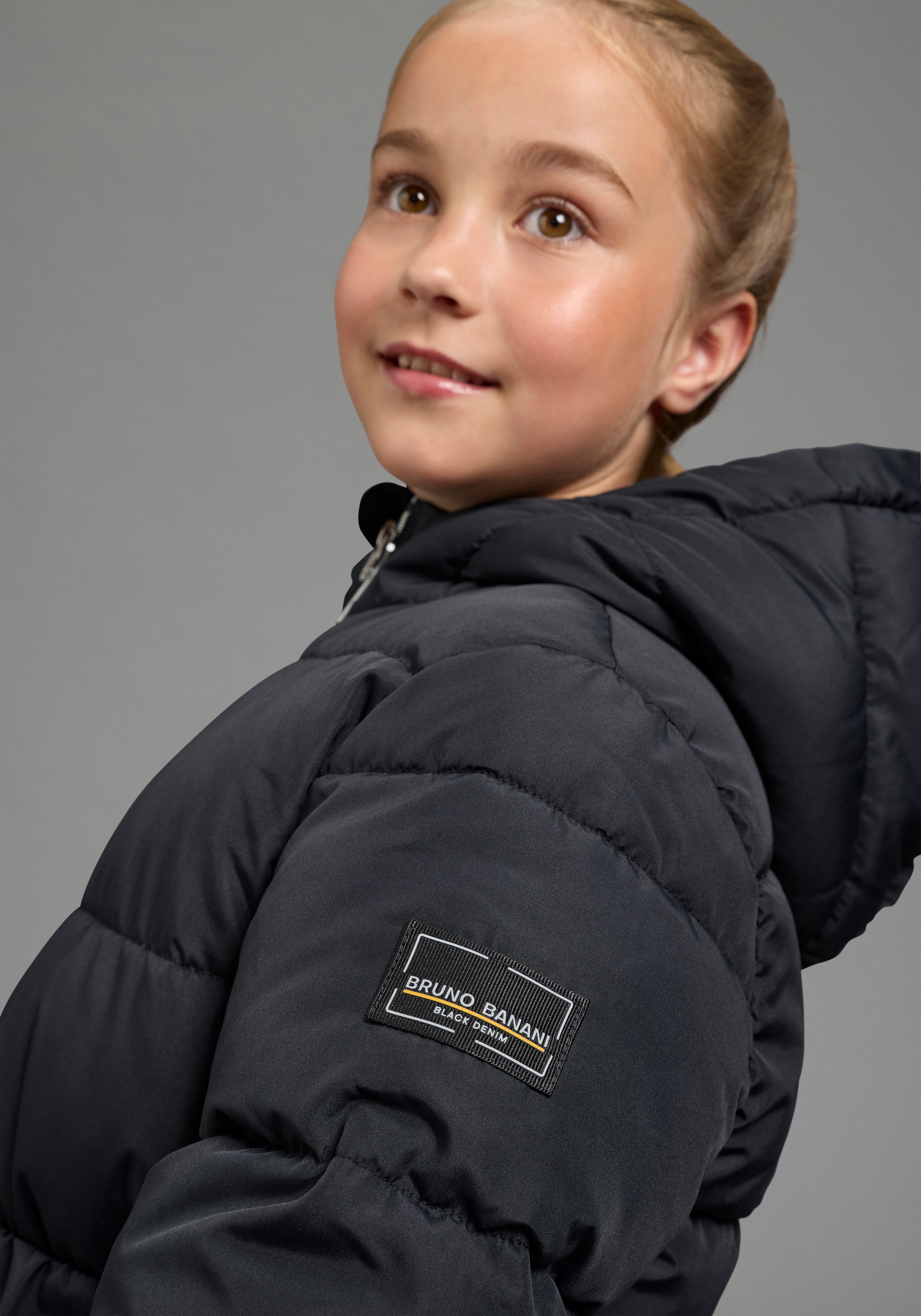 Bruno Banani Winterjacke »Winterjacke mit modischen Gürtel, macht eine schöne Silhouette« mit Kapuze Warme Jacke mit modischem Schnallengürtel und Kapuze, fleecegefüttert