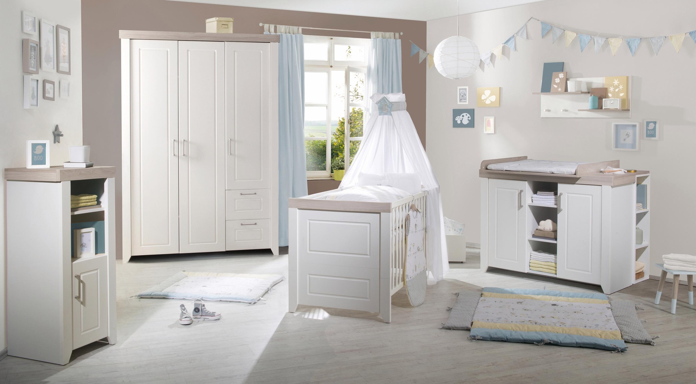 roba® Babyzimmer-Komplettset »Felicia«, (Set, 3 St.), mit Kinderbett, Schrank und Wickelkommode