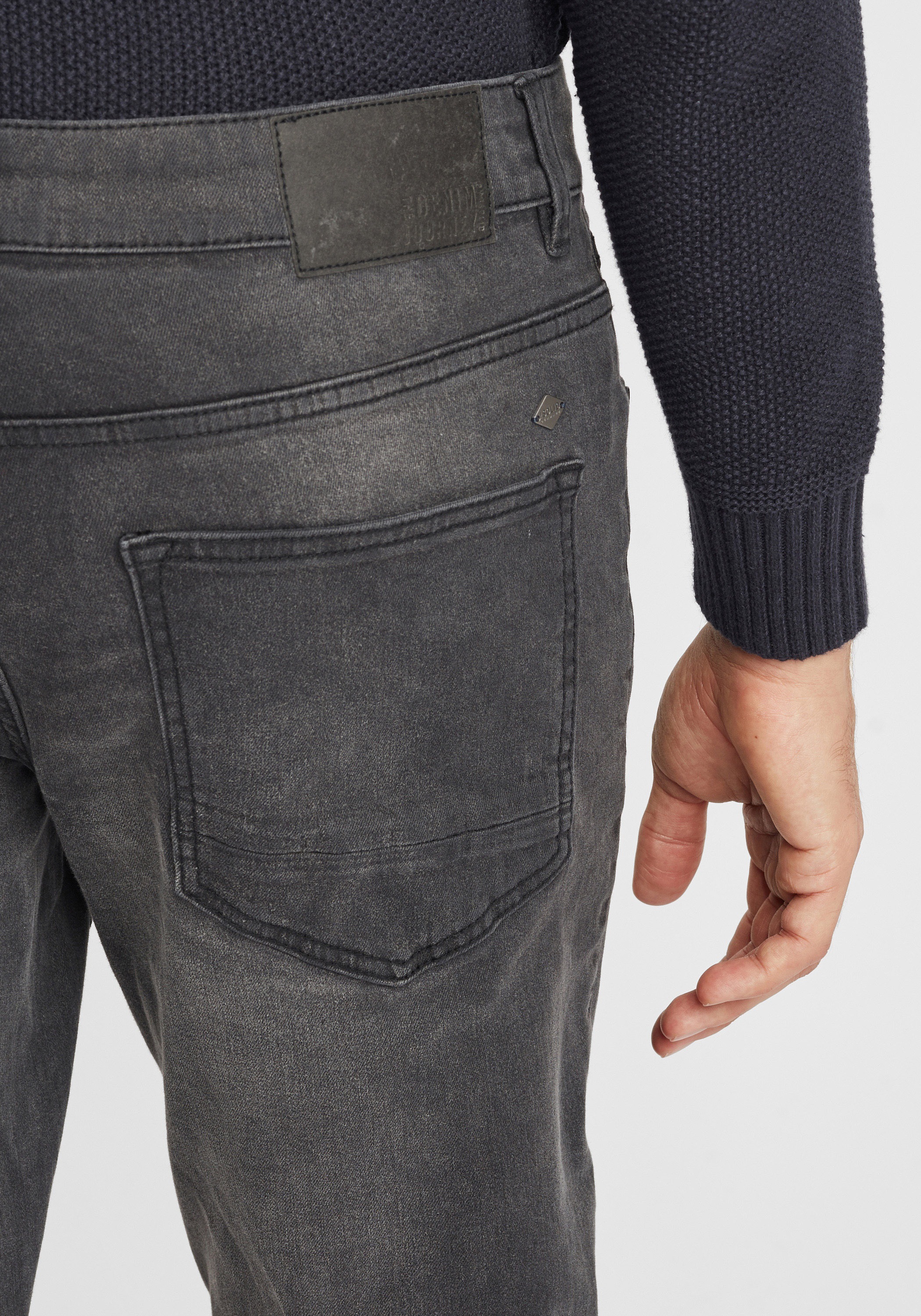 !Solid Bequeme Jeans »Jeans SDFinlay«