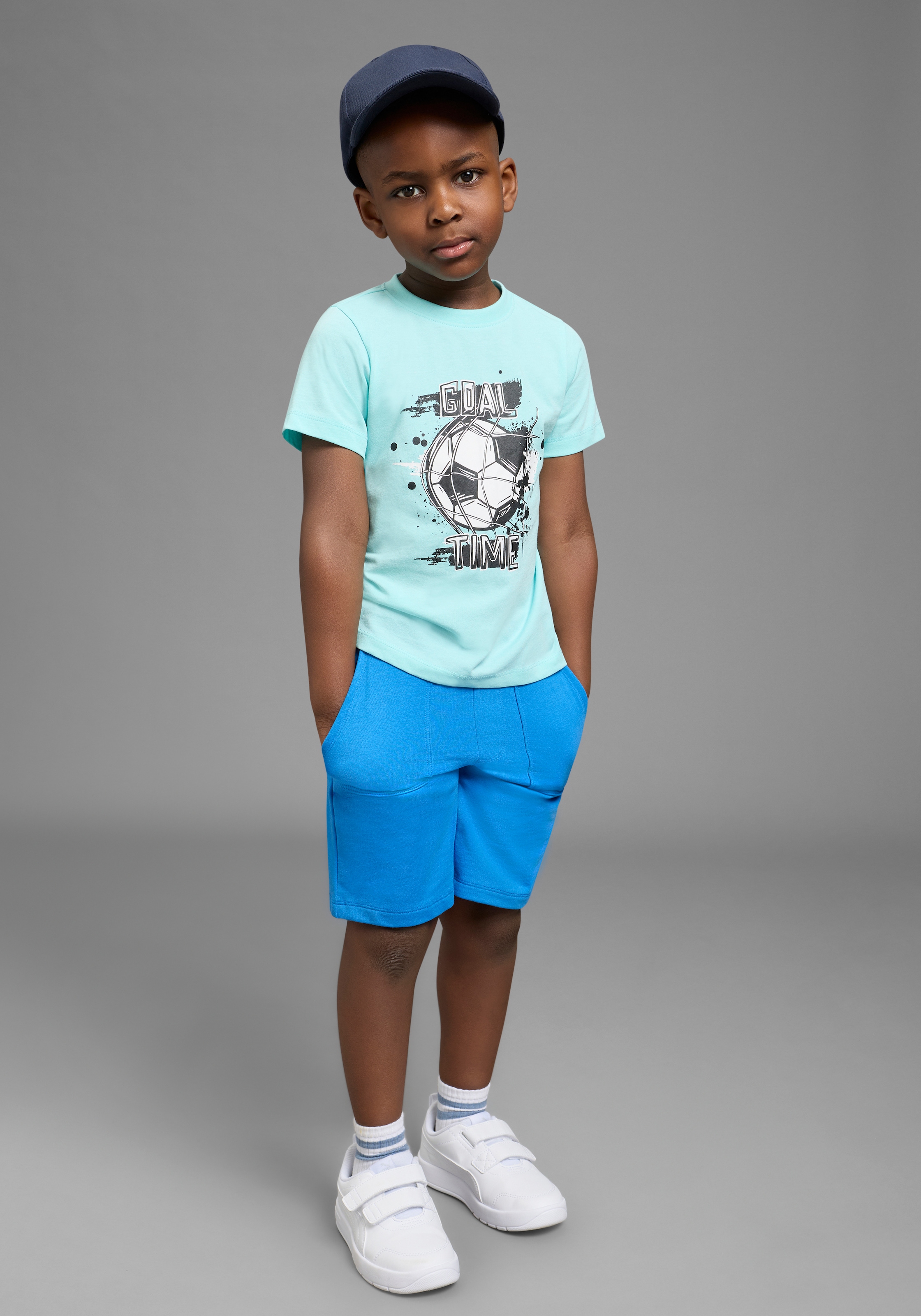 KIDSWORLD T-Shirt »Shirt mit Fußballmotiv: GOAL TIME« für Jungen, Kurzarm, Rundhalsausschnitt