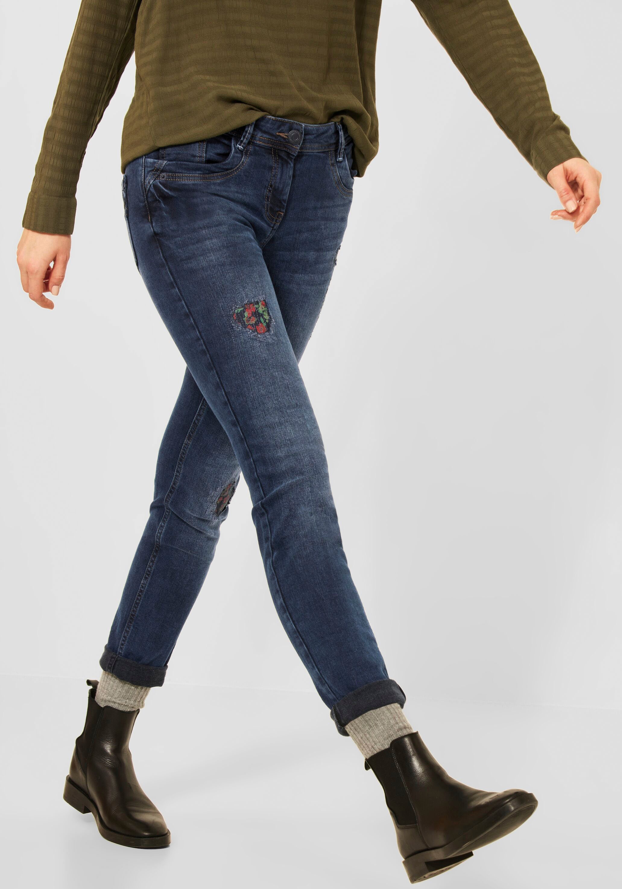 Cecil Loose-fit-Jeans »Style Scarlett«, tolle Flicken Details mit Blumen Muster