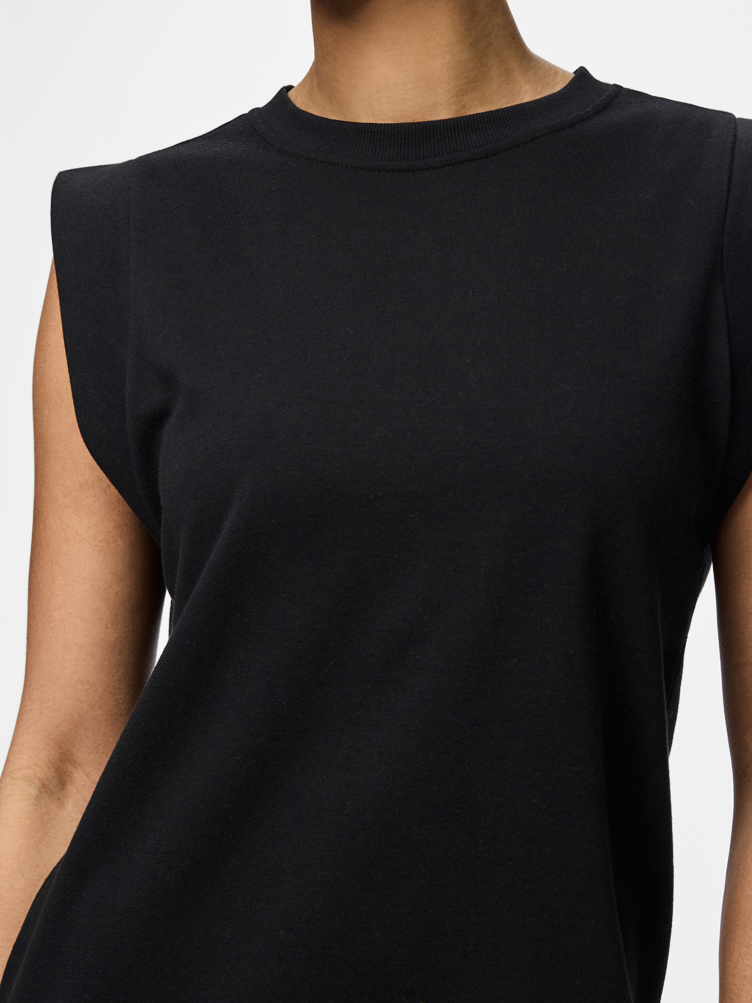 pieces Maxikleid »PCCHILLI SUMMER SL ANK DRESS UB NOOS BC« Ohne Taschen mit seitlichen Schlitzen