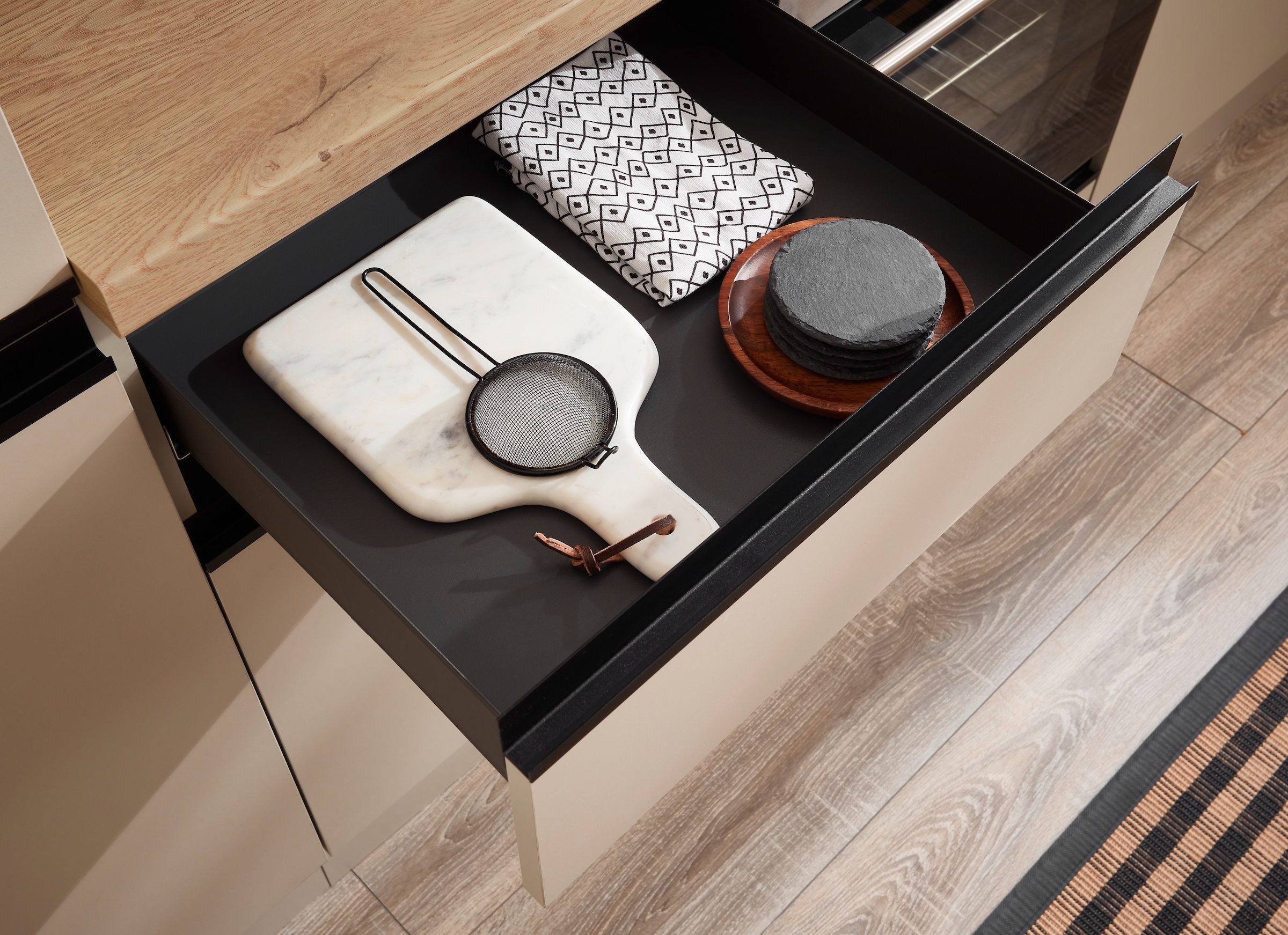 BASIC by Balculina Küchenzeile »Nizza B/H/T 220x211x60 cm« Breite 220 cm, wahlweise mit E-Geräten und Induktionskochfeld