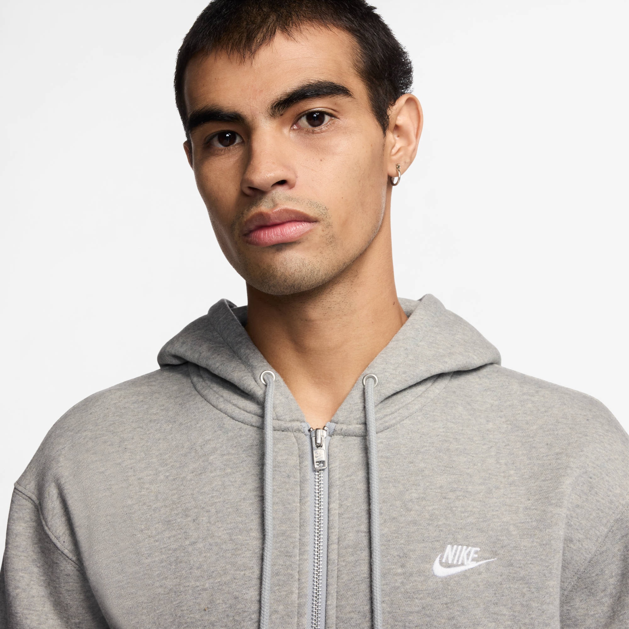 Nike Sportswear Kapuzensweatshirt »M NK CLUB BB FZ HOODIE«, sportlicher Stil, für sportliche Aktivitäten und Freizeit
