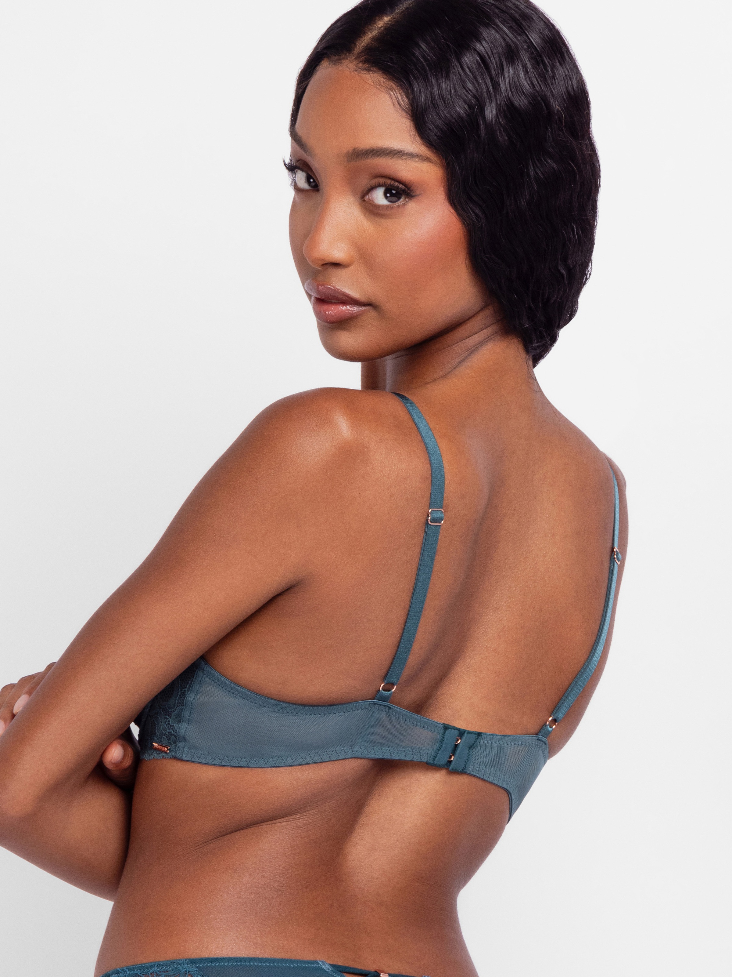 Dorina Bügel-BH »JEMMA«, Spitze, feminin, schmale Träger, leicht gepolstert, vorgeformte Cups