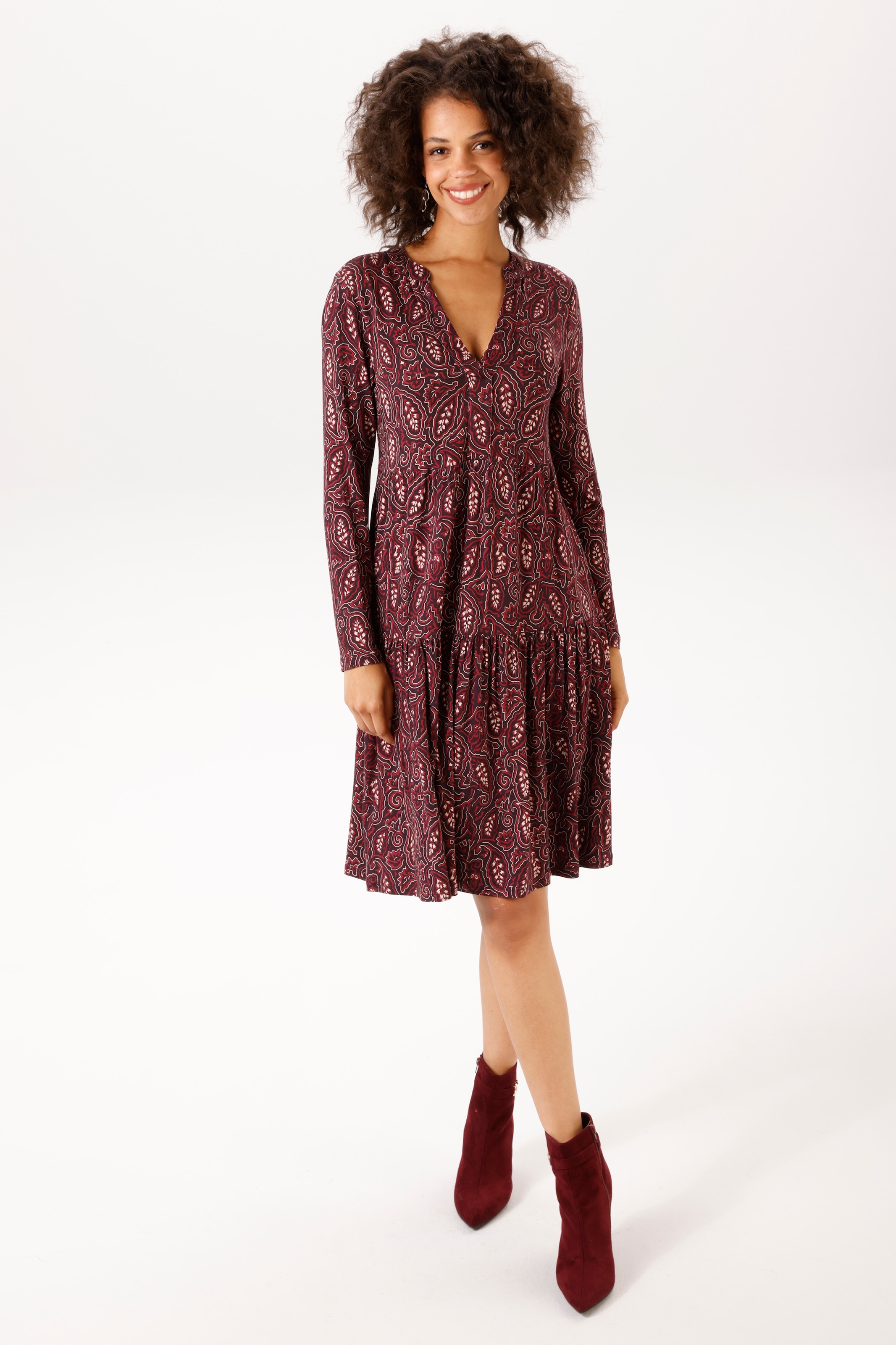 Aniston CASUAL Jerseykleid mit grafischen Blätterdruck - jedes Teil ein Unikat - NEUE KOLLEKTION