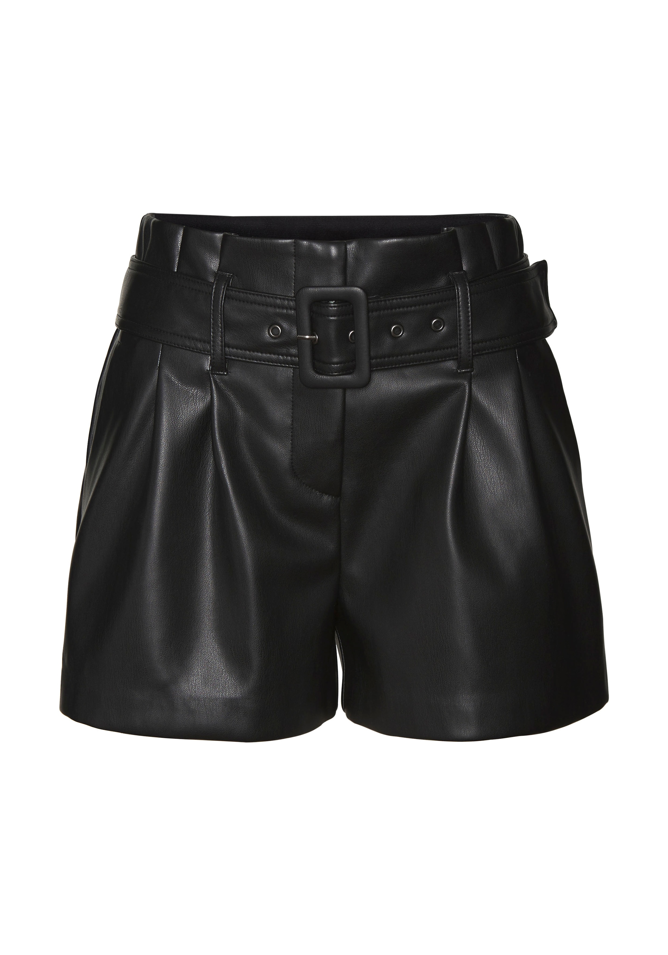 LASCANA Shorts, (mit Gürtel), aus Lederimitat, Kunstleder Shorts, elegant, modisch
