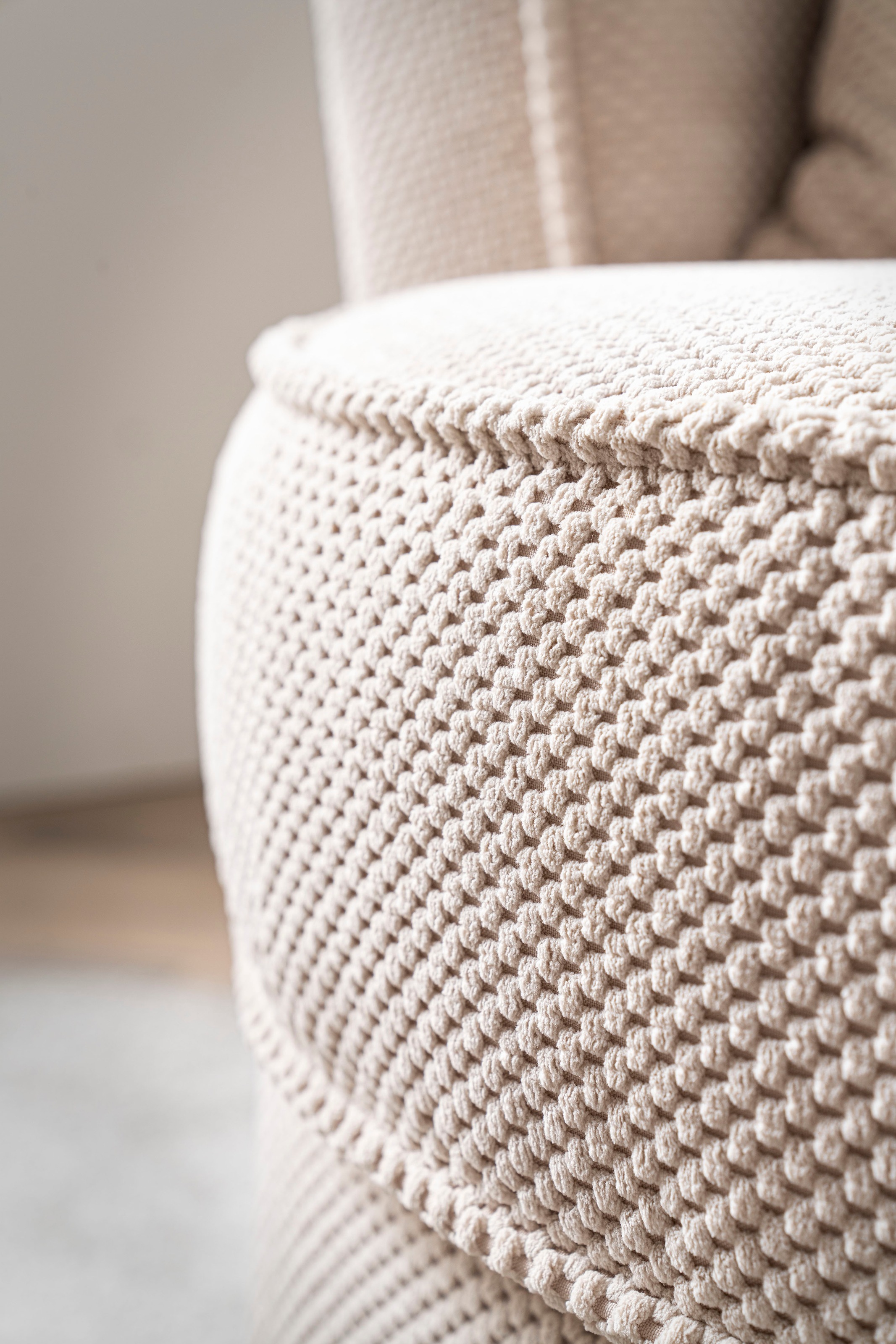 Leonique Drehsessel »MAISIE, Lese-Sessel, Love Seat,«, trendige Stoffe MEGA CORD und Web-Velours, 360 Grad drehbar