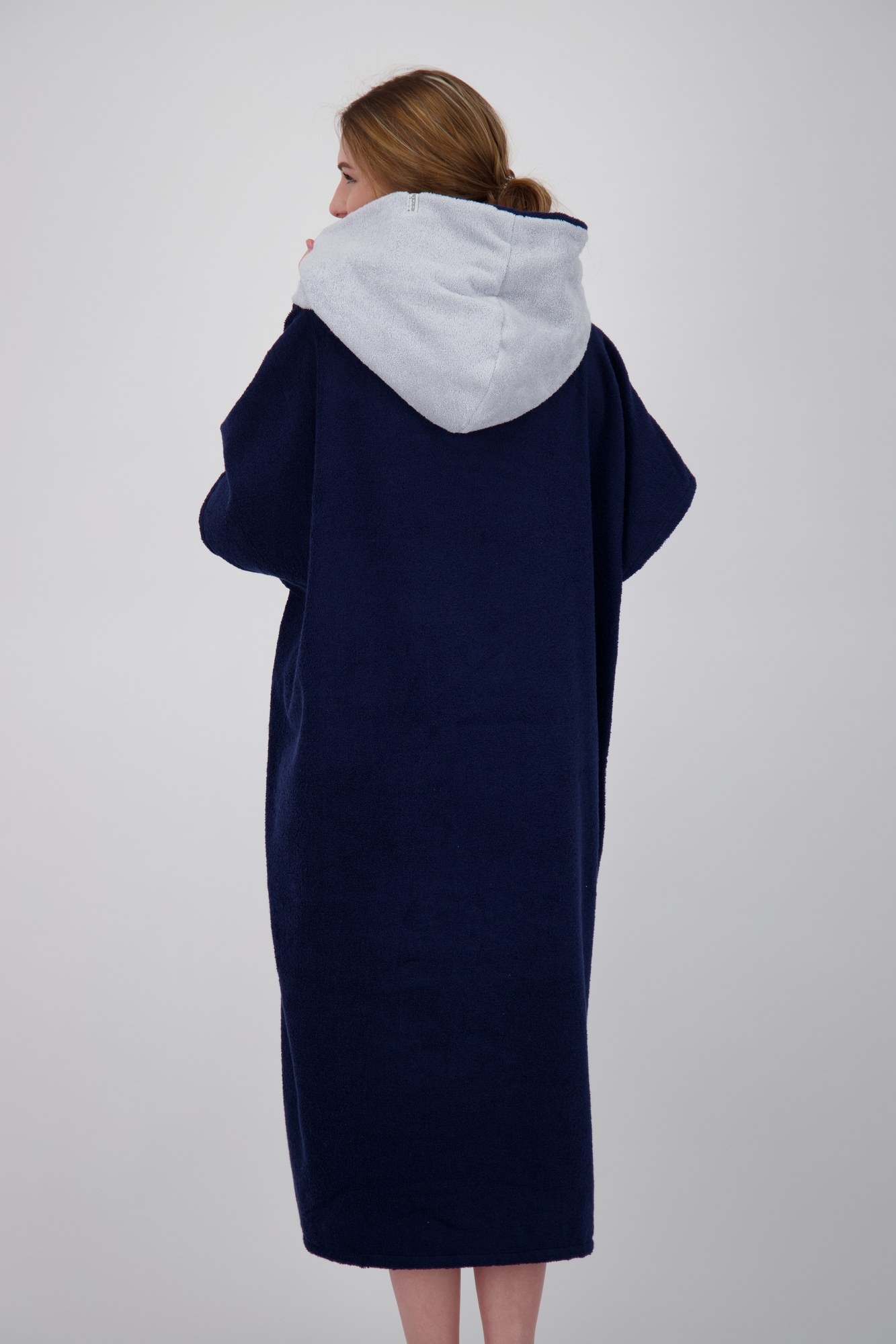 DEPROC Active Poncho »Badeponcho PARLEE BEACH« mit Kapuze Badeponcho mit großer Kängurutasche und Innentasche