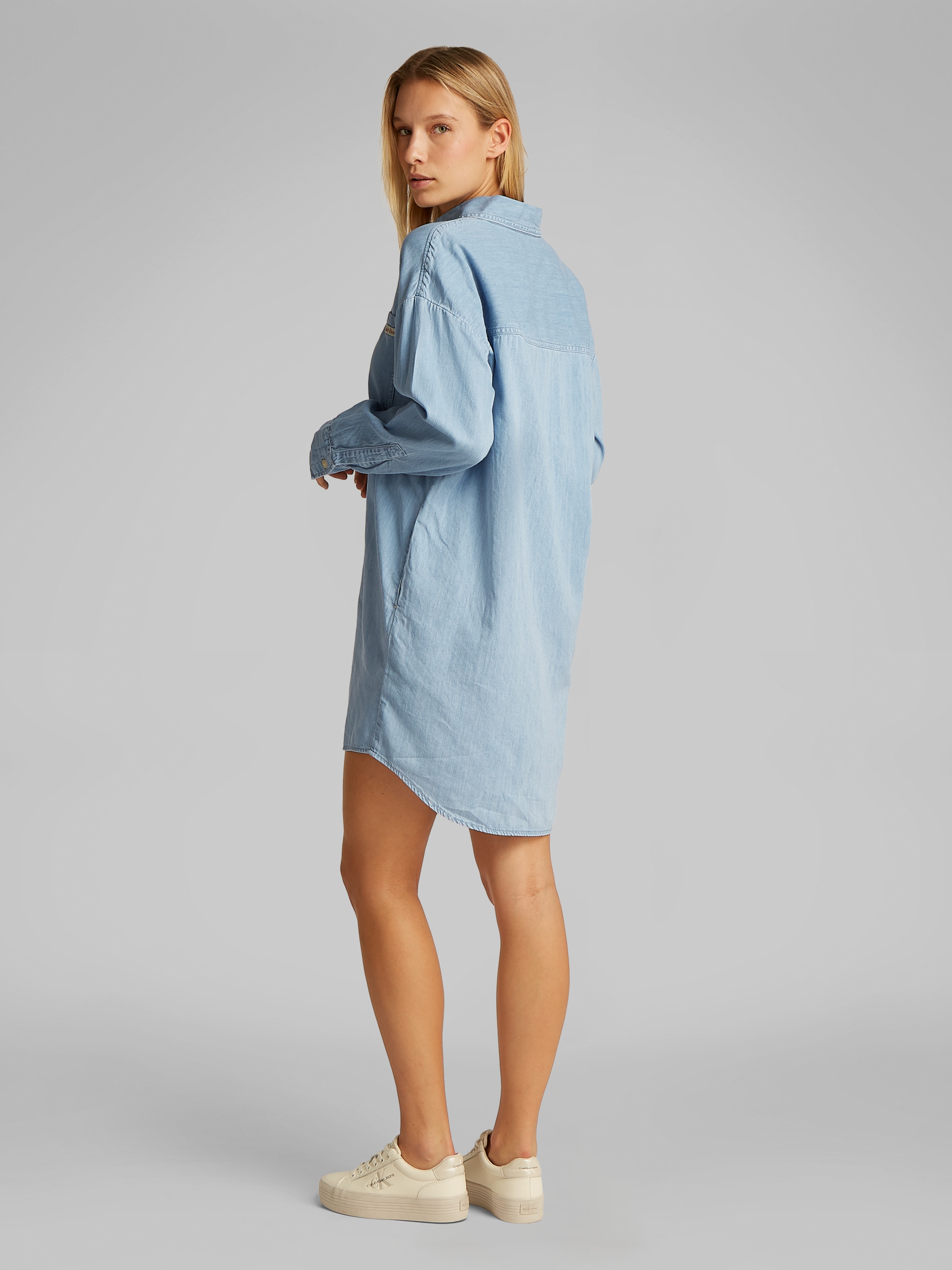 Calvin Klein Jeans Jeanskleid »TENCEL LOOSE SHIRT DENIM DRESS«, mit Logostickerei