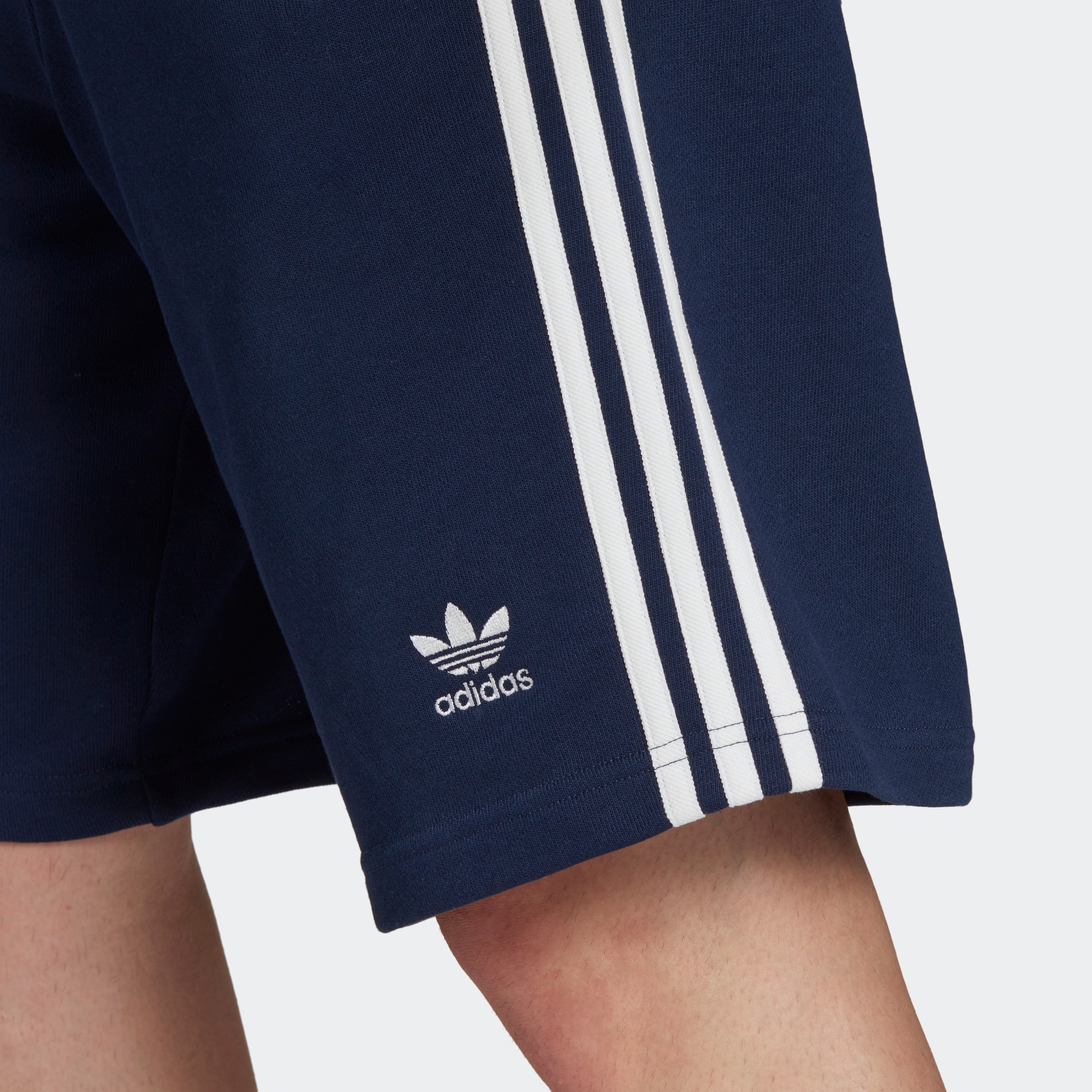 adidas Originals Shorts »ADICOLOR CLASSICS 3-STREIFEN SWEAT«, (1 tlg.)