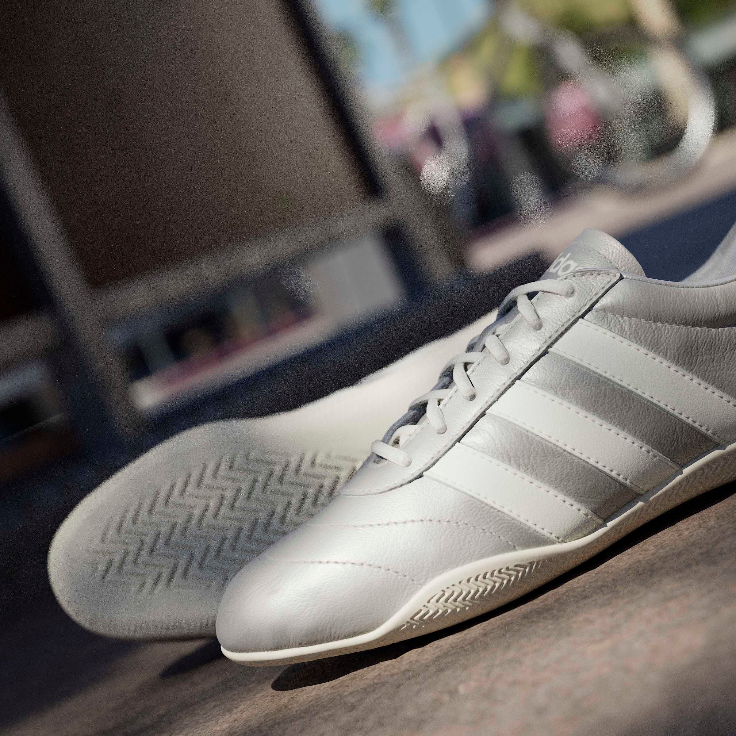 adidas Sportswear Sneaker »GRAND COURT LO«  Design auf den Spuren des adidas Superstar