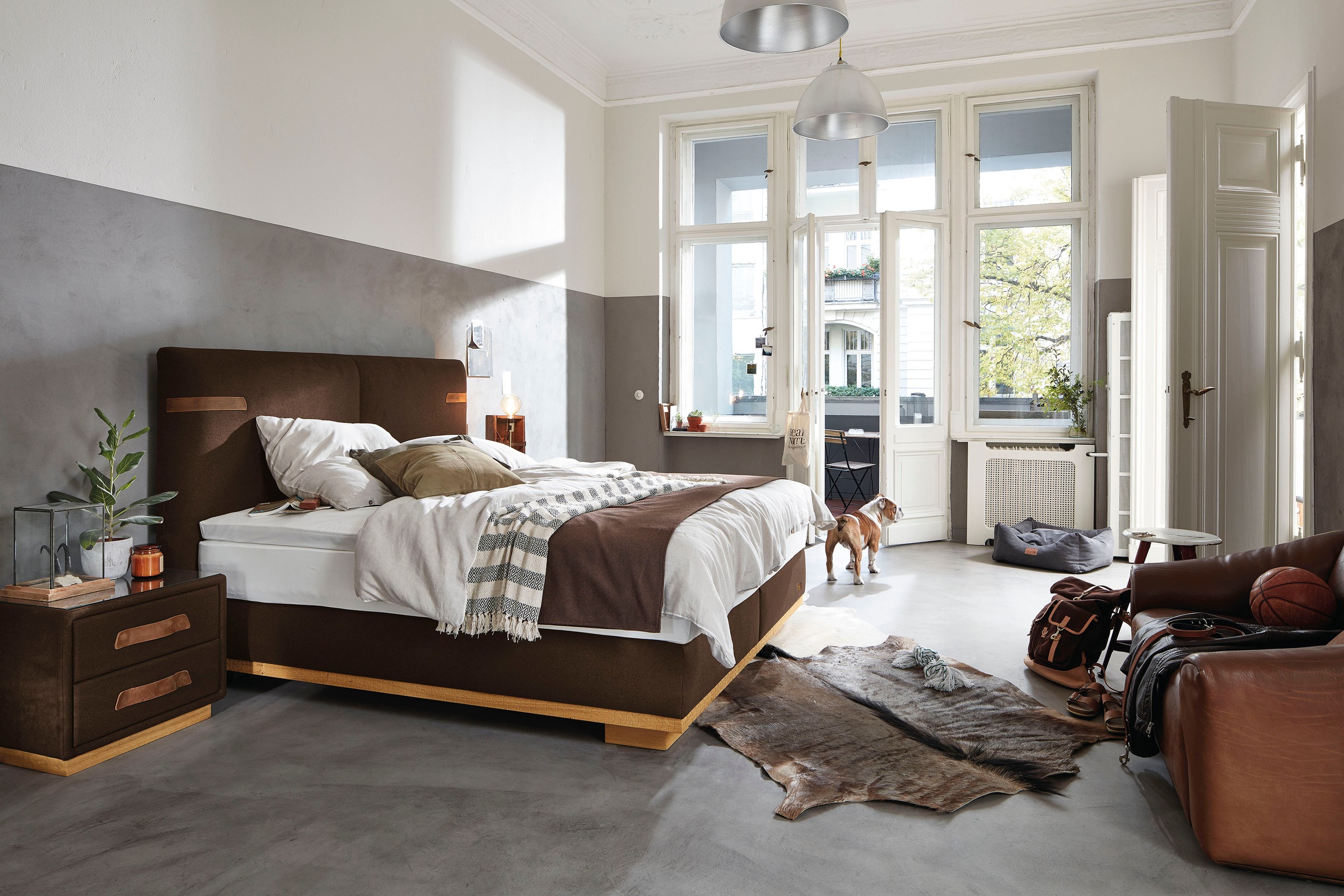 Birkenstock Nachtkommode »Montevideo«, mit Holz-Griffen, mit Holzsockel