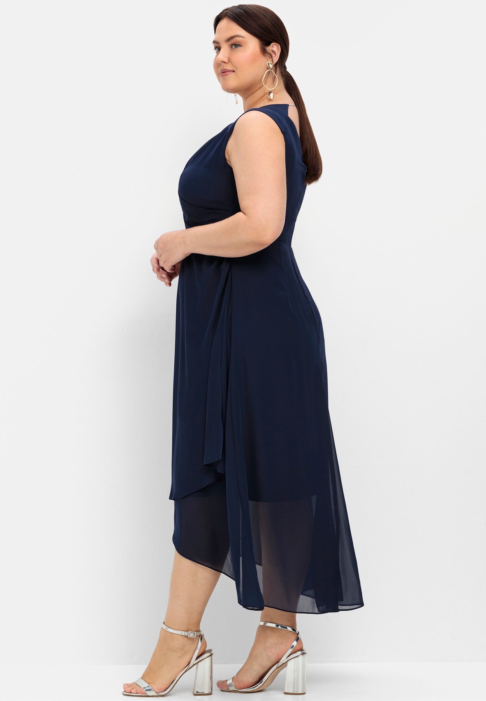 Sheego Maxikleid »Abendkleid Abendkleid in Wickeloptik, aus Chiffon« Ohne Taschen in Wickeloptik