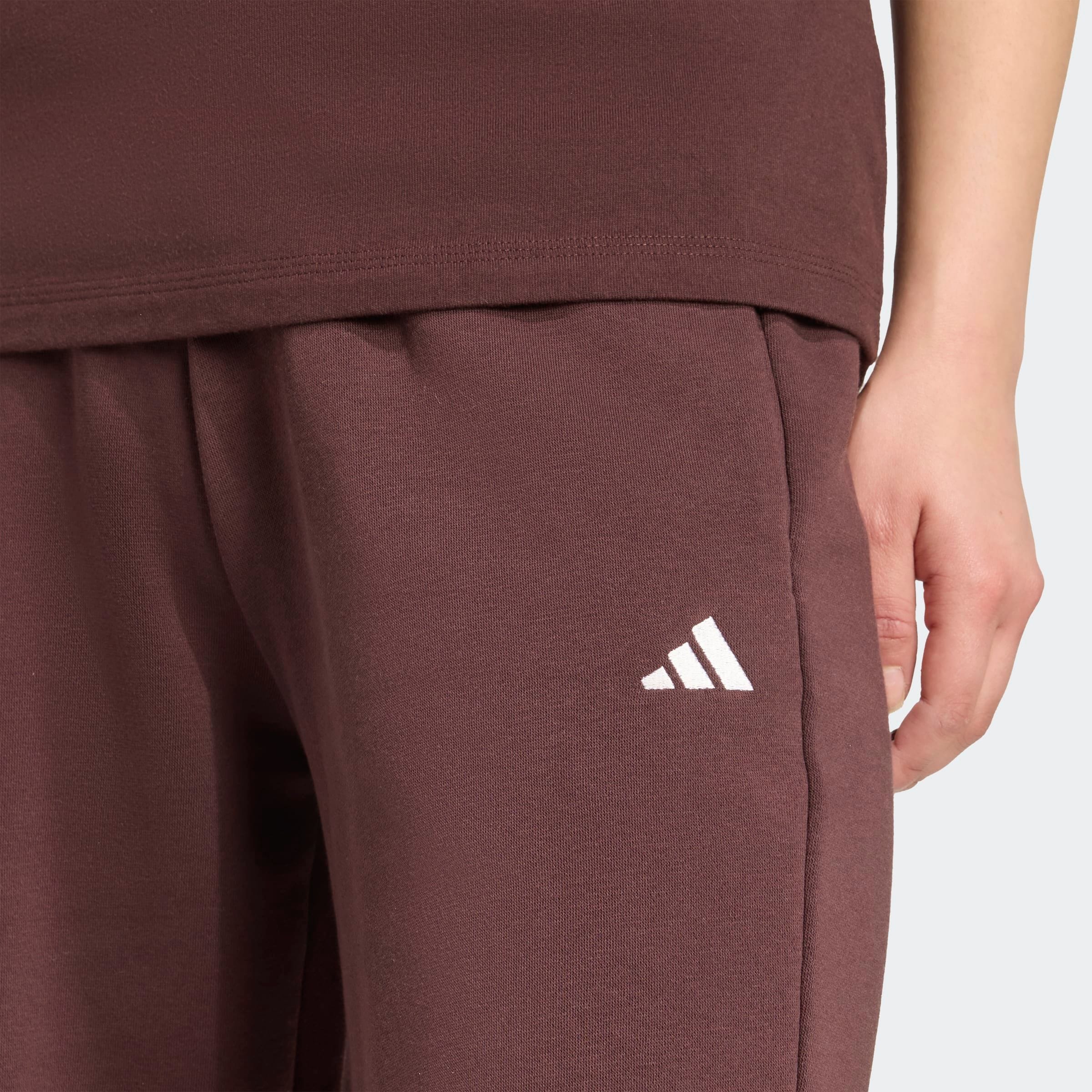 adidas Sportswear Sporthose »W SL FC PT«, (1 tlg.), Locker geschnitten, mittelhoher Bund