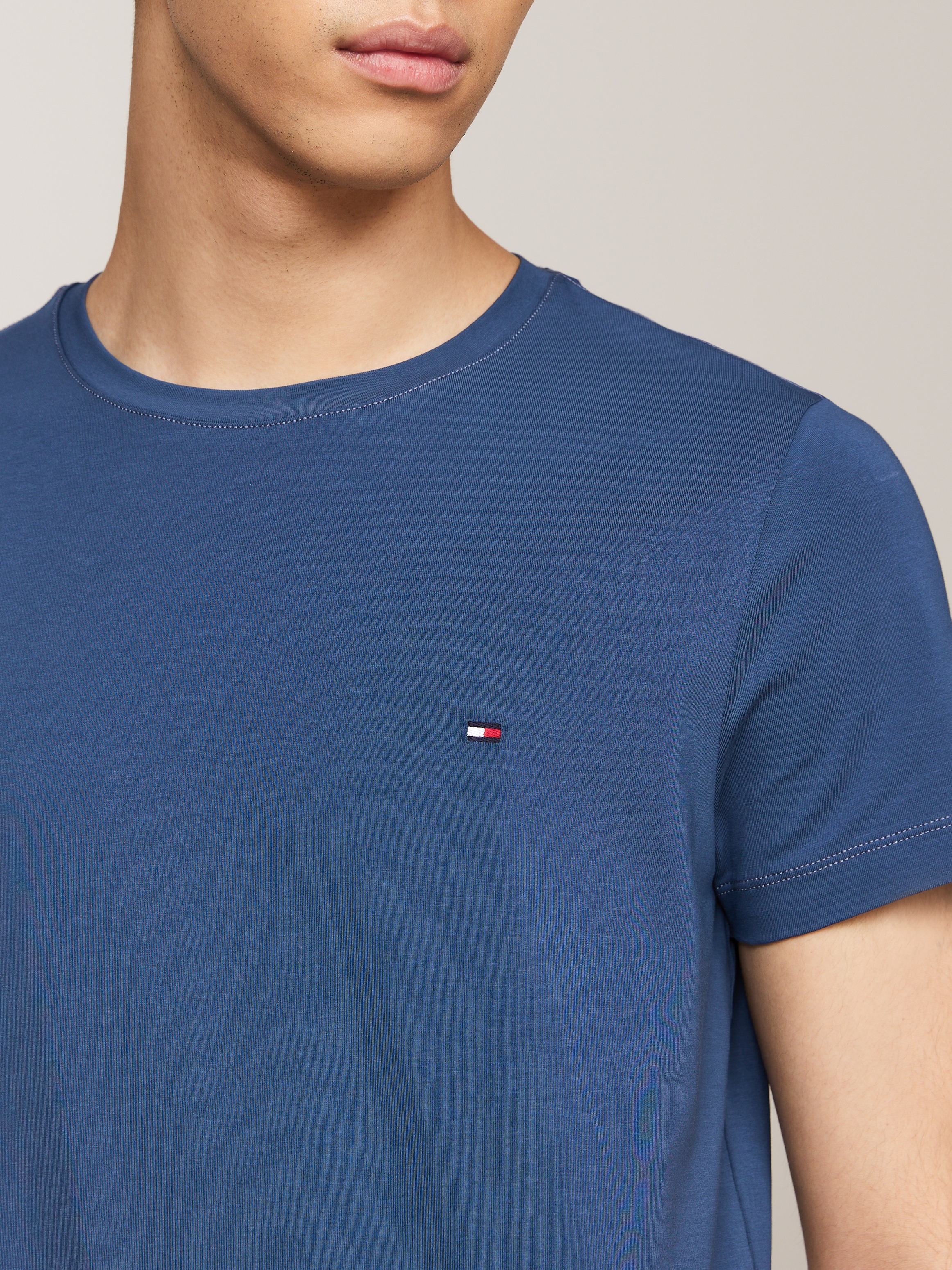Tommy Hilfiger T-Shirt »STRETCH SLIM FIT TEE«, mit Rundhalsausschnitt