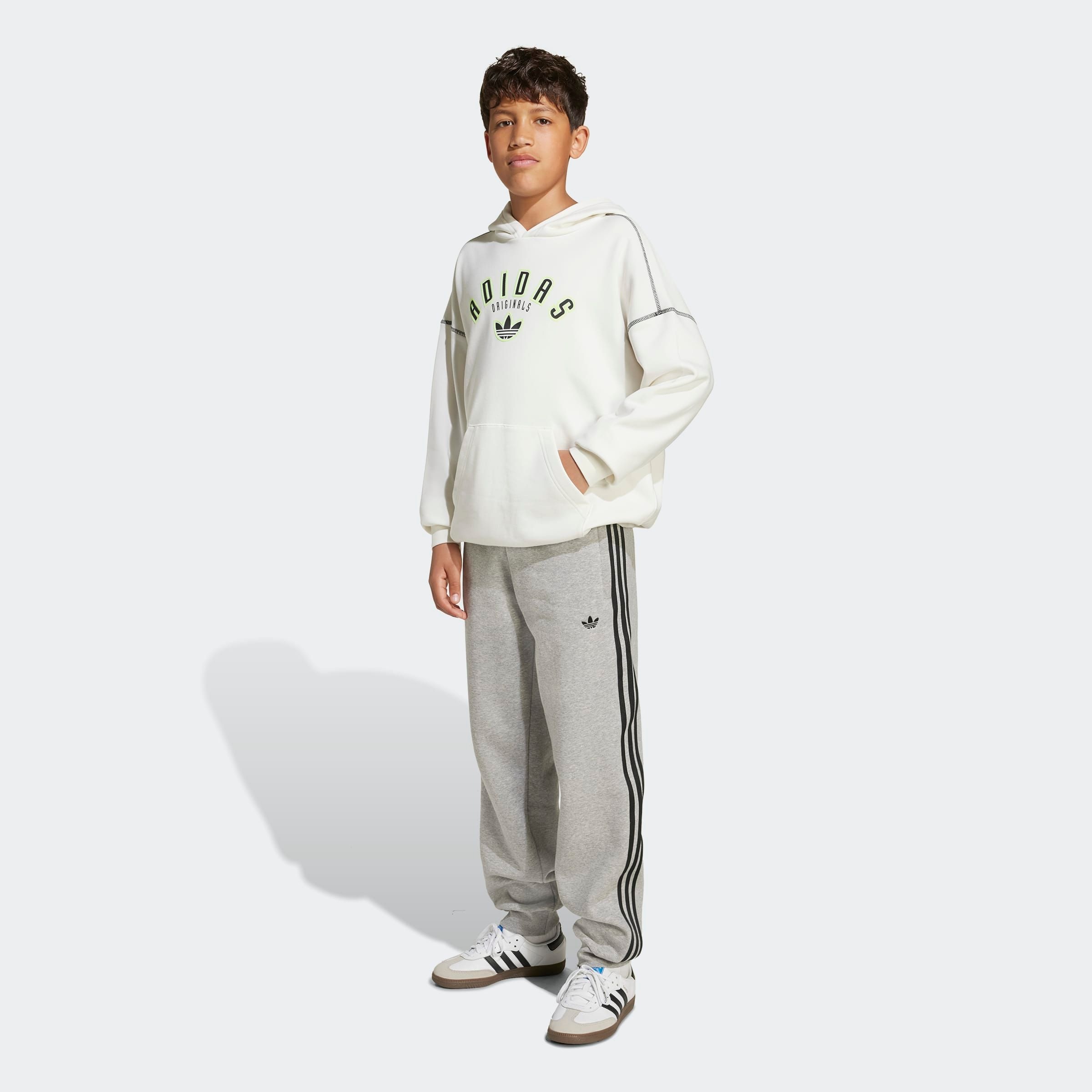 adidas Originals Kapuzensweatshirt »LOGO PLAY HOODIE KIDS«
