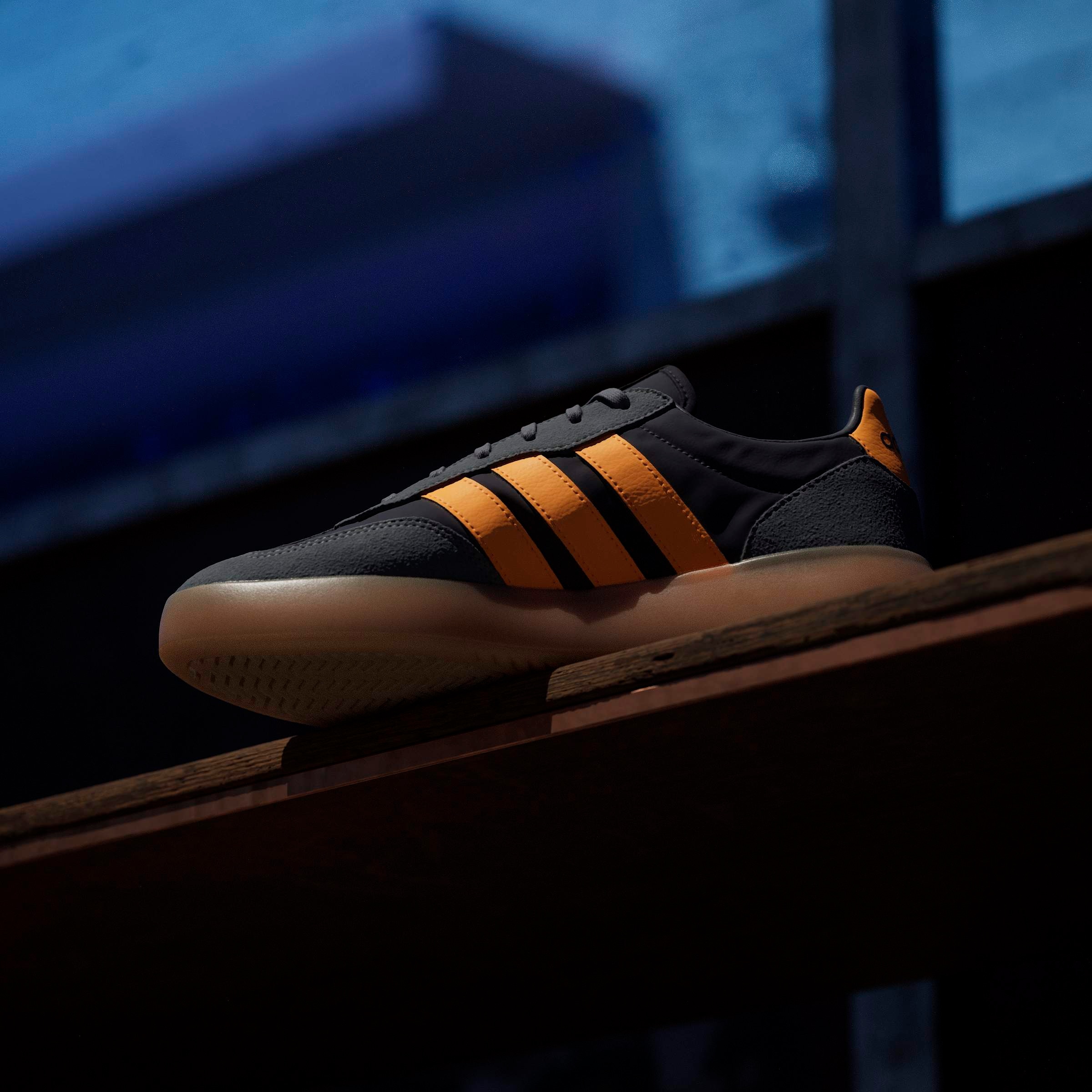 adidas Sportswear Sneaker »BARREDA DECODE«  inspiriert vom Design des adidas handball spezial