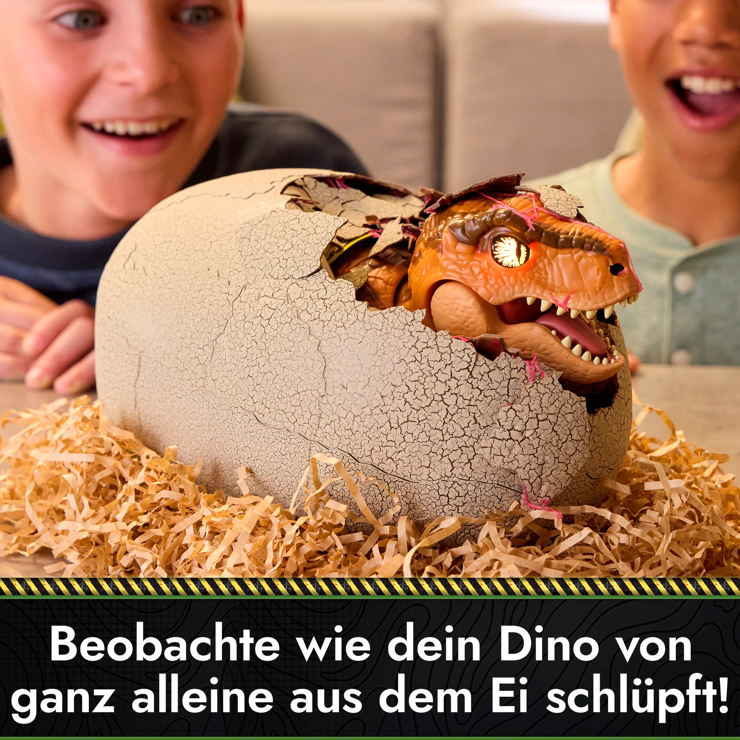 Spin Master Spielfigur »Primal Hatch - Interaktiver T-Rex im Ei« mit Licht und Sound