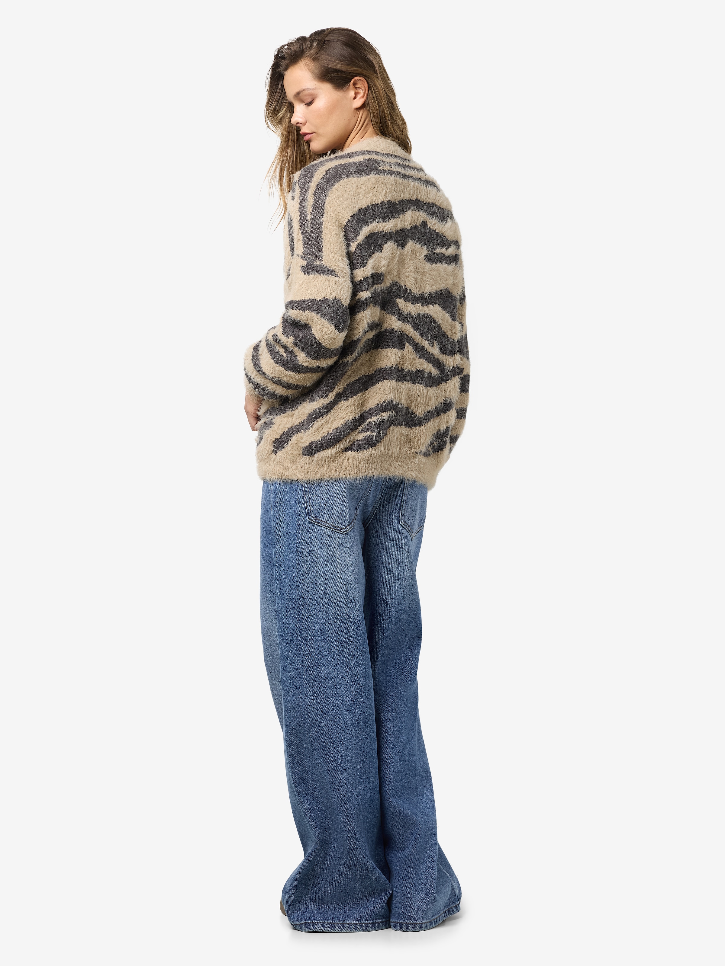 Noisy may Strickjacke »NMFLYNN L/S V-NECK KNIT CARDIGAN NOOS« Materialmix, loose fit