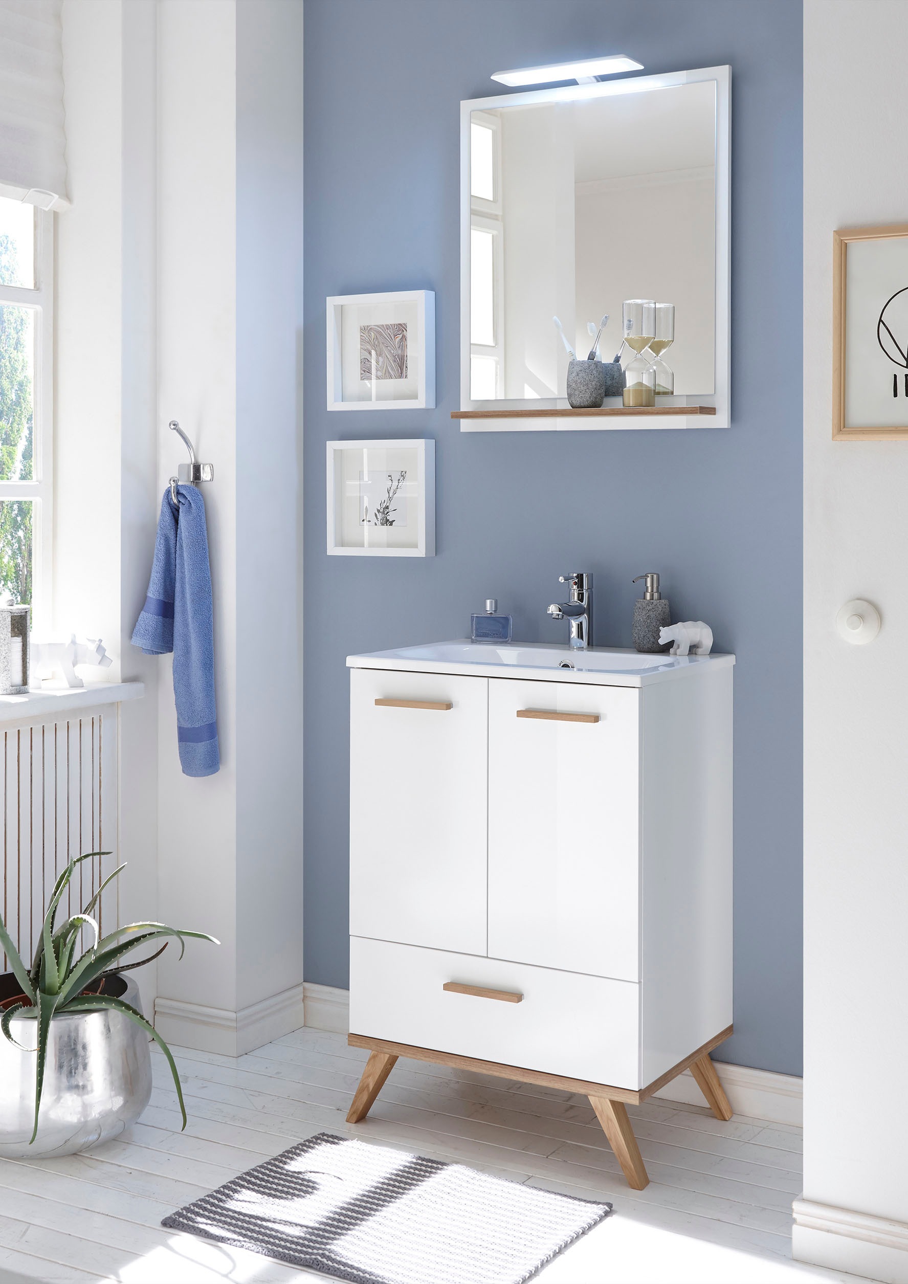 Saphir Badspiegel »Quickset 923 Spiegel 60 cm breit mit Ablage«, Flächenspiegel Weiß Glanz, Riviera Eiche quer Nachbildung