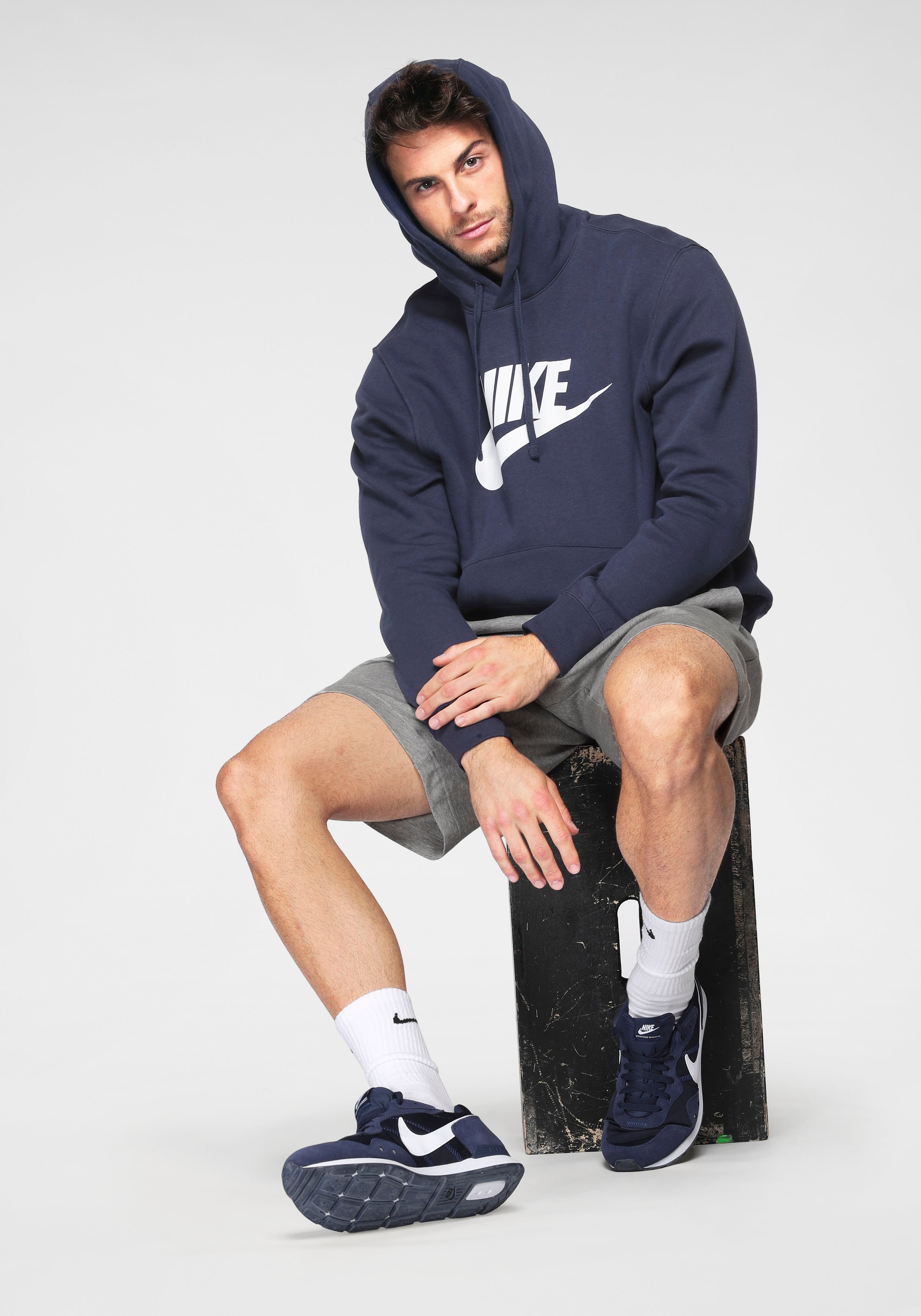 Nike Sportswear Kapuzensweatshirt »Club Fleece Men's Graphic Pullover Hoodie«