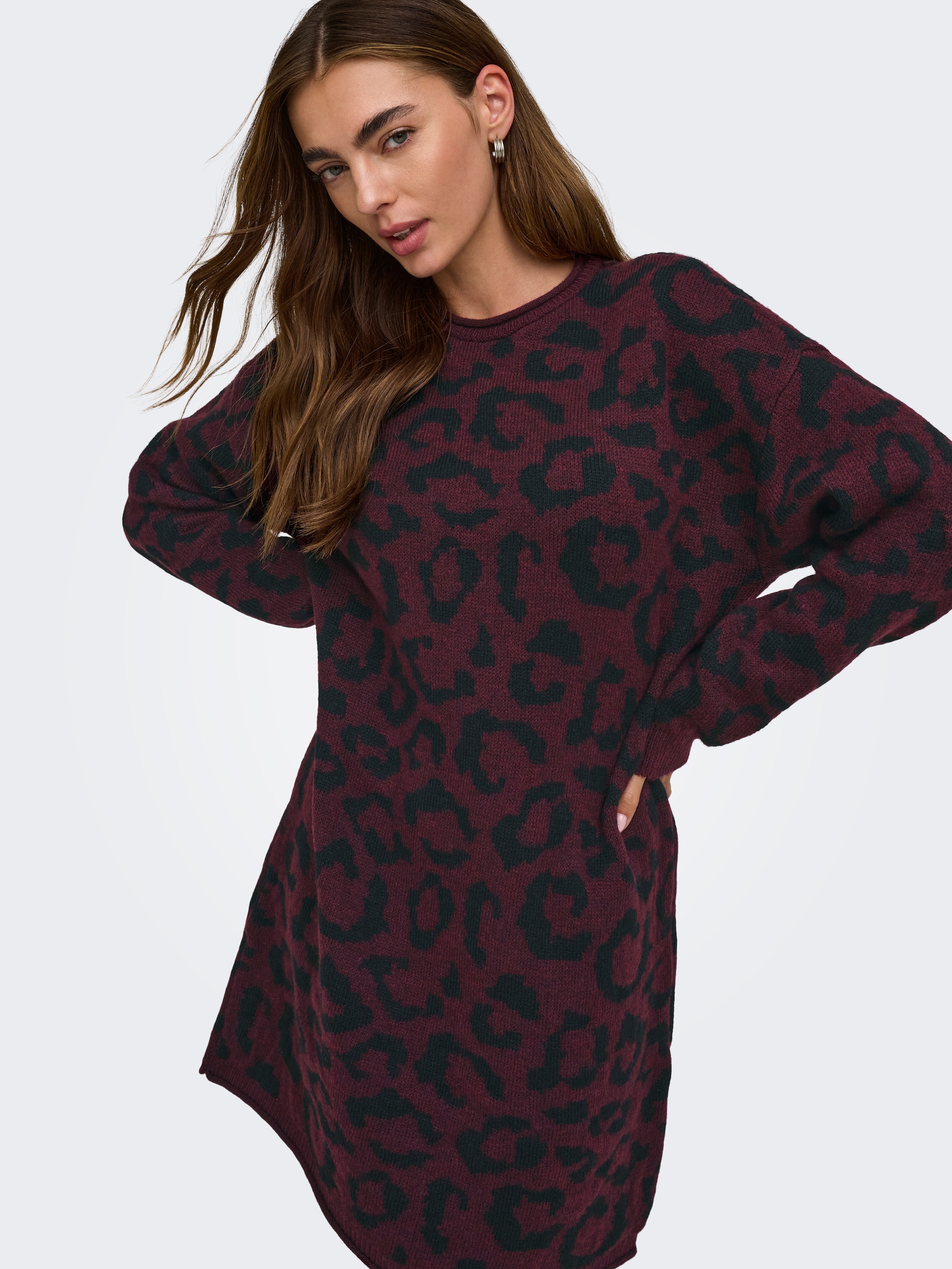 ONLY Strickkleid »ONLJADE PATTERN LS O-NECK DRESS RP KNT« Kunstfaser, regular fit