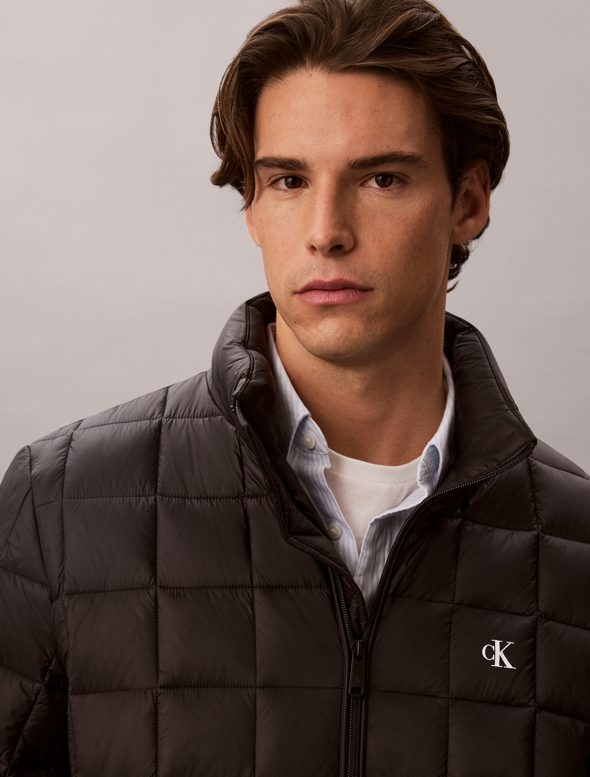 Calvin Klein Jeans Steppjacke Stehkragen, 2-Wege-Zipper, modische Steppung