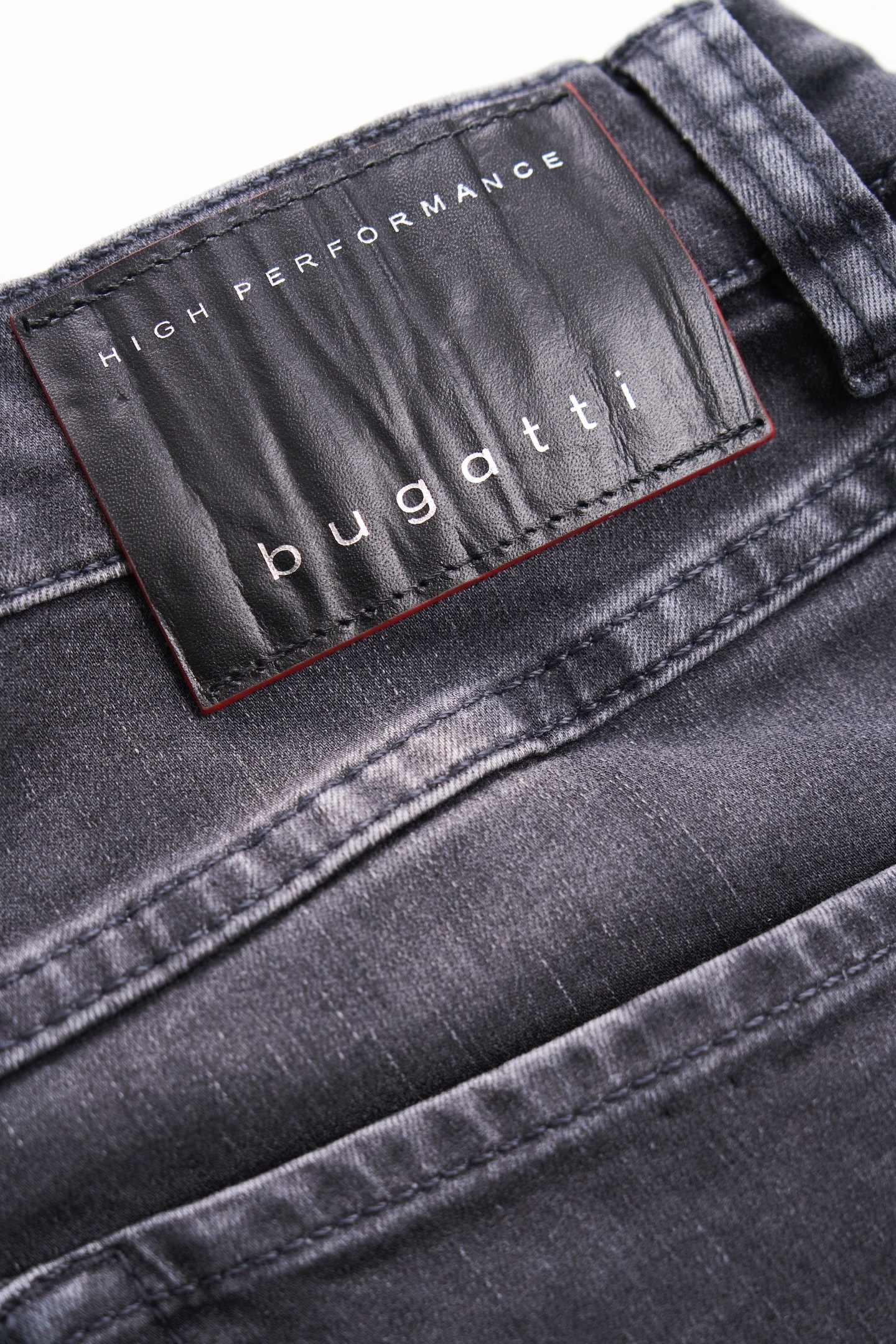 bugatti 5-Pocket-Jeans »Basic Essentials«, besonders bequem
