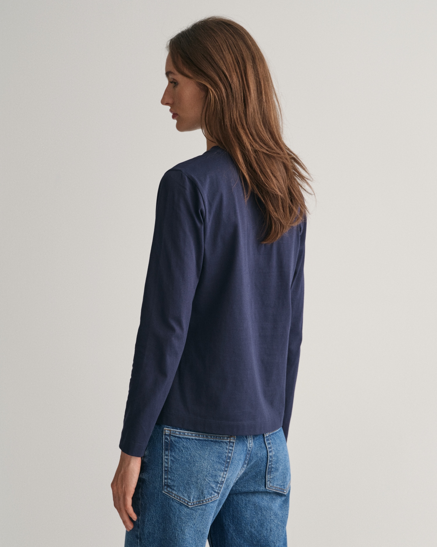Gant Langarmshirt »REG SHIELD LS T-SHIRT«, kleine Logostickerei auf der Brust